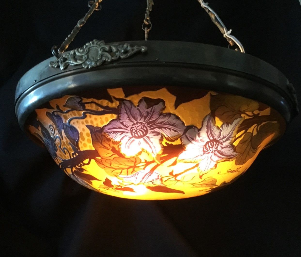 ガレ 天吊り型ランプ NO2（花文様）多層被せガラス ルーマニア（蘇る