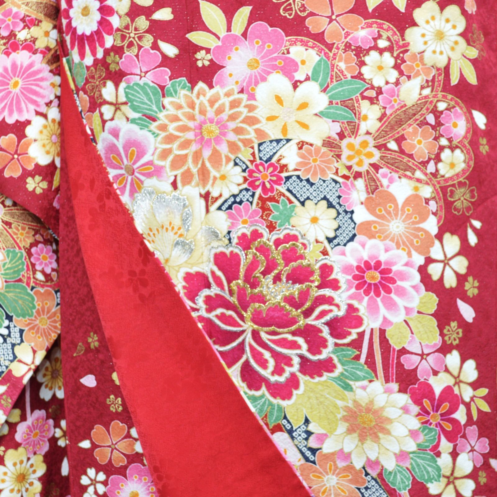 美品》正絹 振袖フルセット S〜Mサイズ 成人式 赤地 上品 豪華 菊 桜
