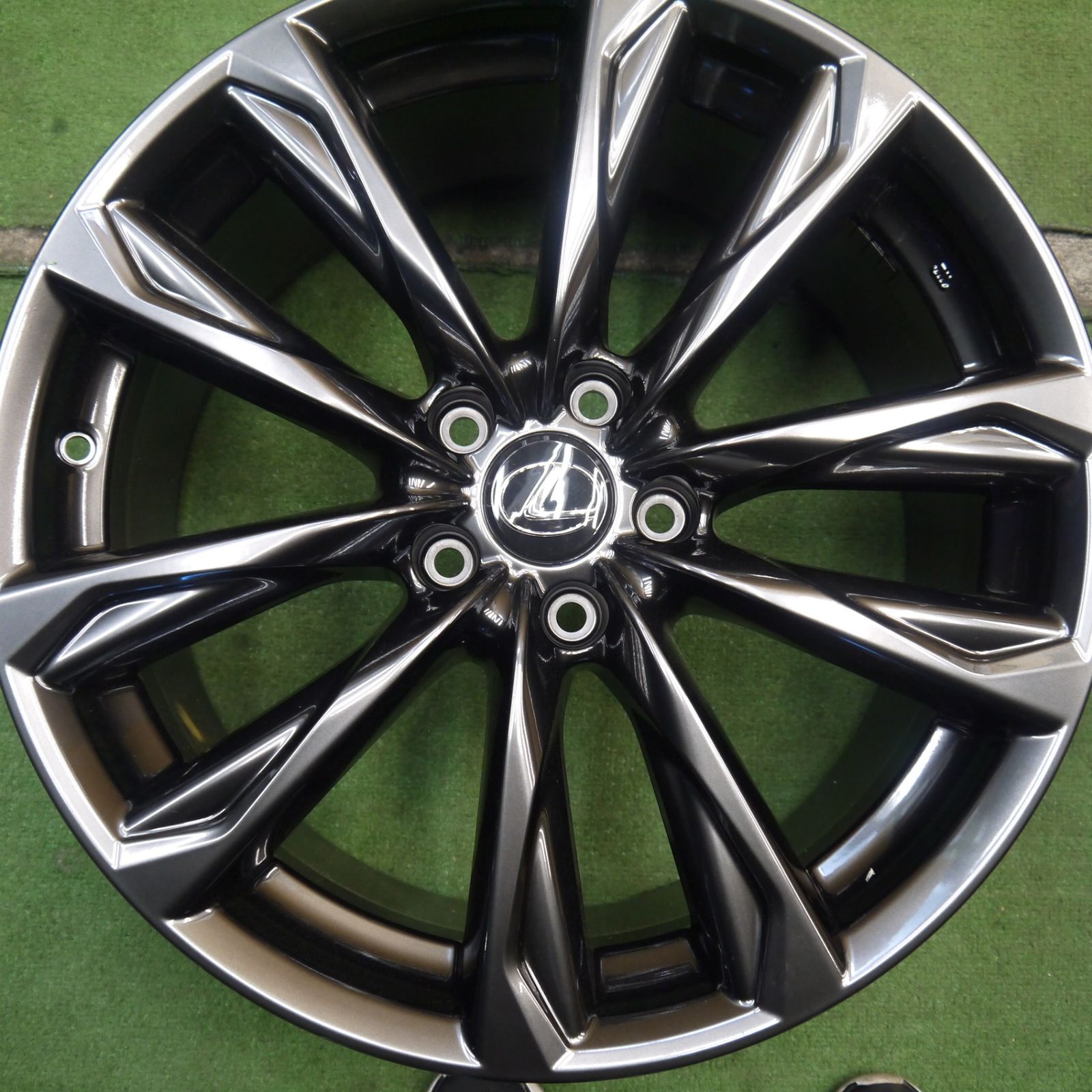 送料無料] 新車外し☆レクサス IS Fスポーツ 純正 ホイール 19インチ