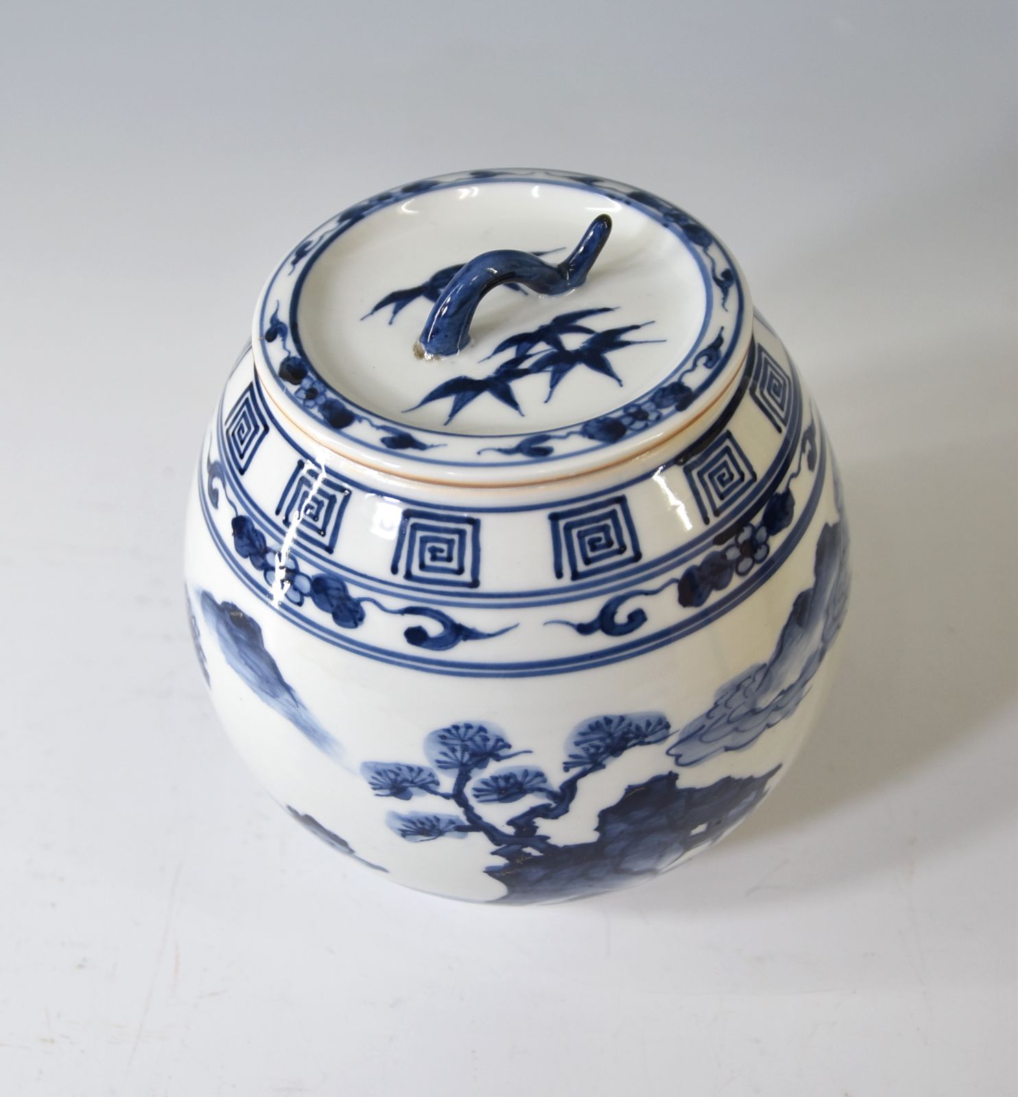 M837 水指 『平安桃山窯造』『染付山水人物文』『芋頭水指』 共箱