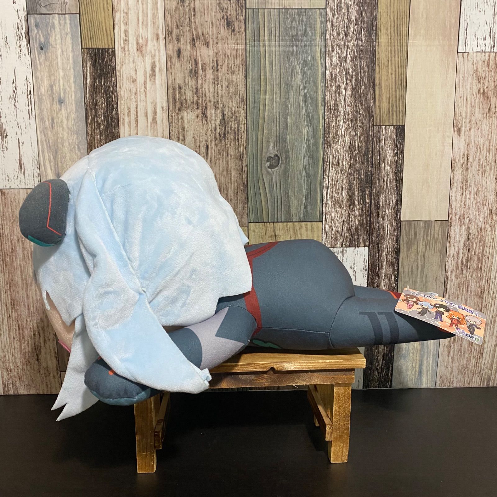 メガジャンボ寝そべりぬいぐるみ アヤナミレイ(仮称)-プラグスーツ