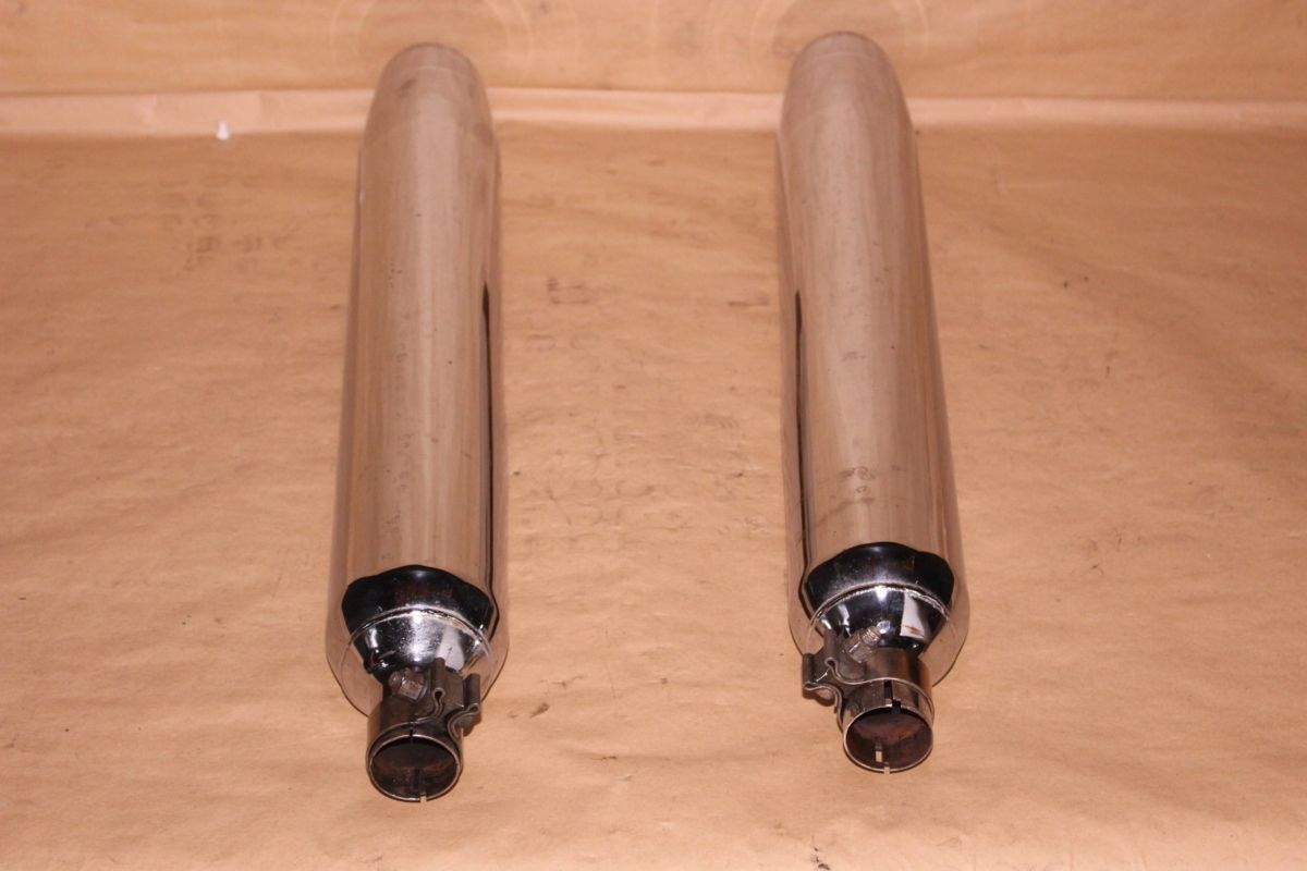 FLTRX1580 サイレンサーマフラー 左右 65748-09/65949-09 ハーレー