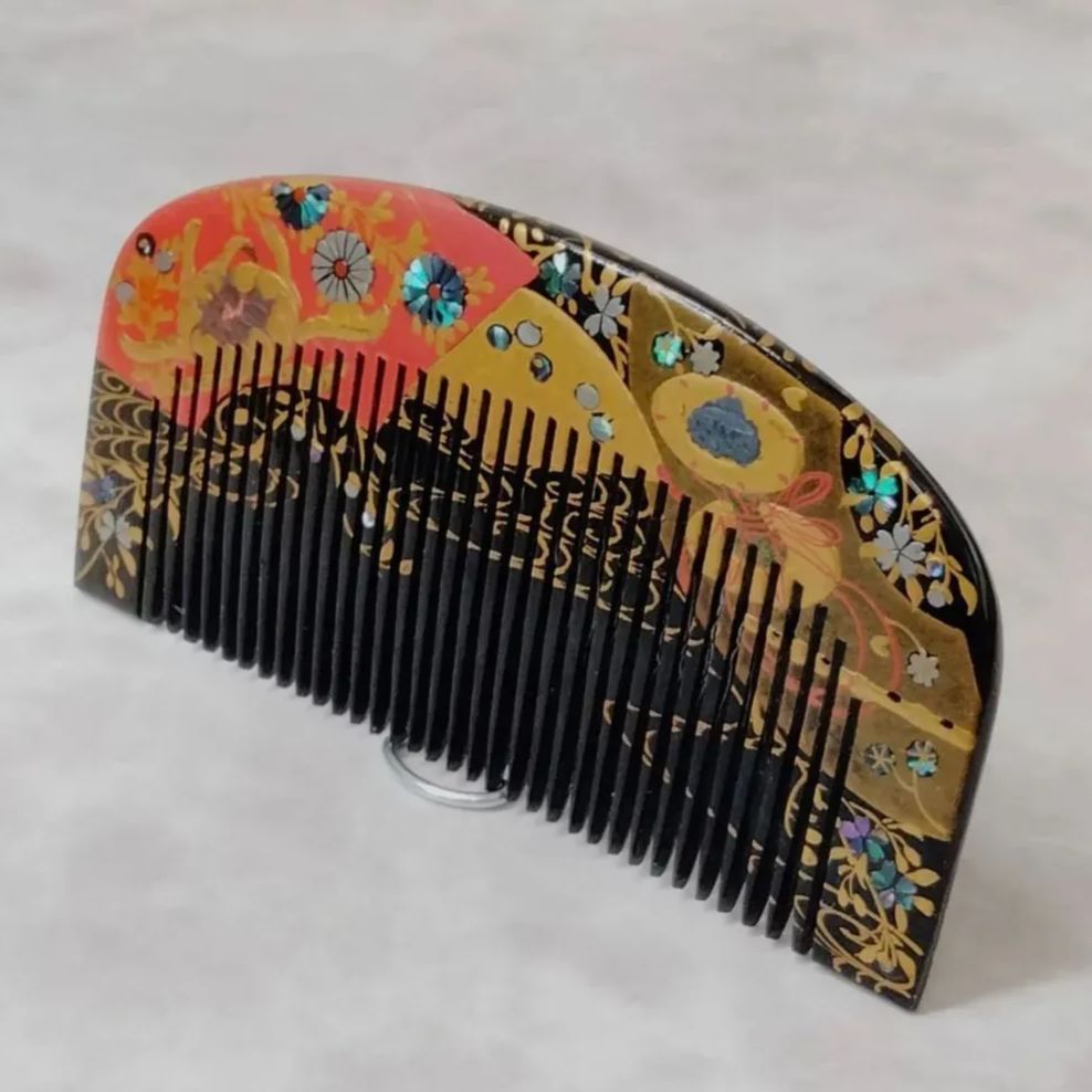 希少 アンティーク 造刻印あり】櫛と笄 本漆塗り 螺鈿細工 金蒔絵 鼈甲