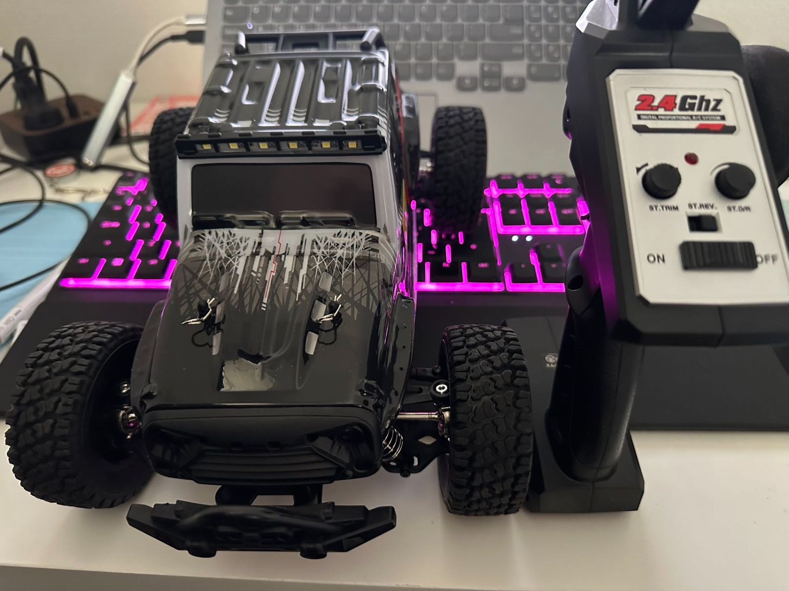 1:16 ブラシレス ラジコンカー 70km/h オフロード 高速車 4WD 2.4Ghz 3