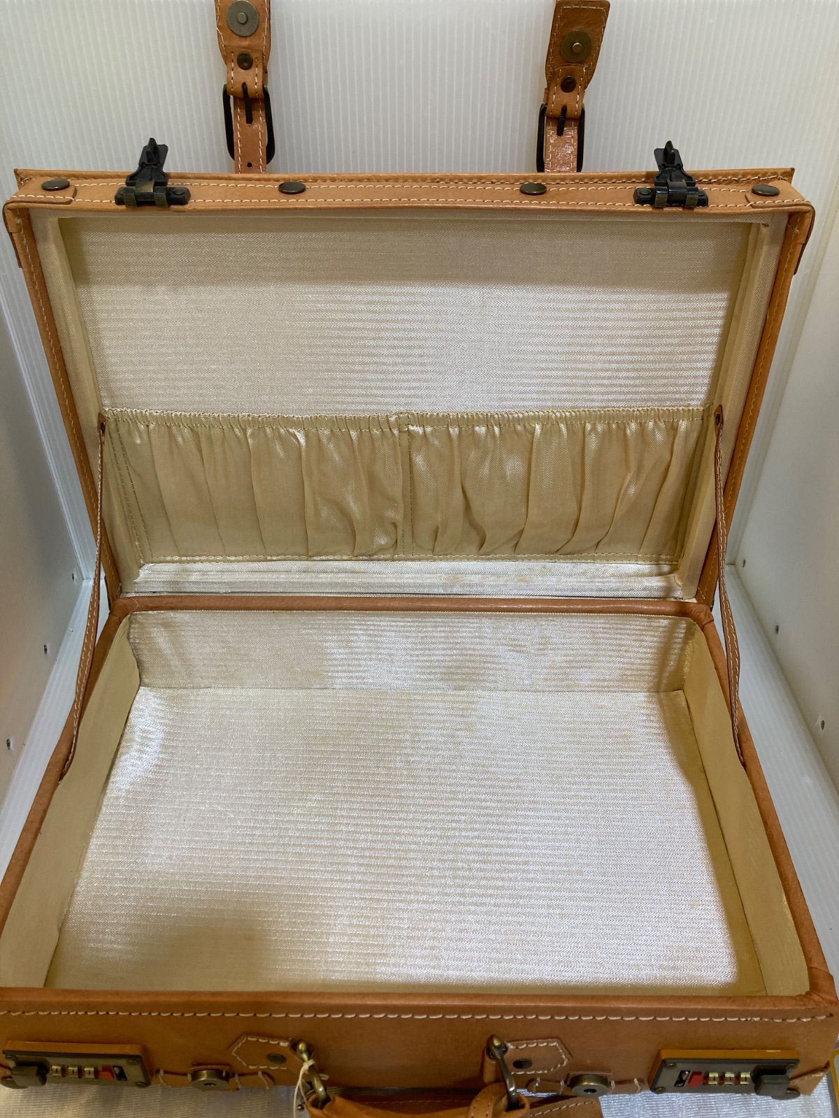 非売品 キリン一番搾り イチローサイン入 レザーアンティークトランク