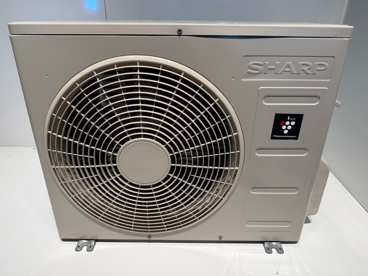 176 CORONA 2024年製エアコン 6～8畳用 整備済み