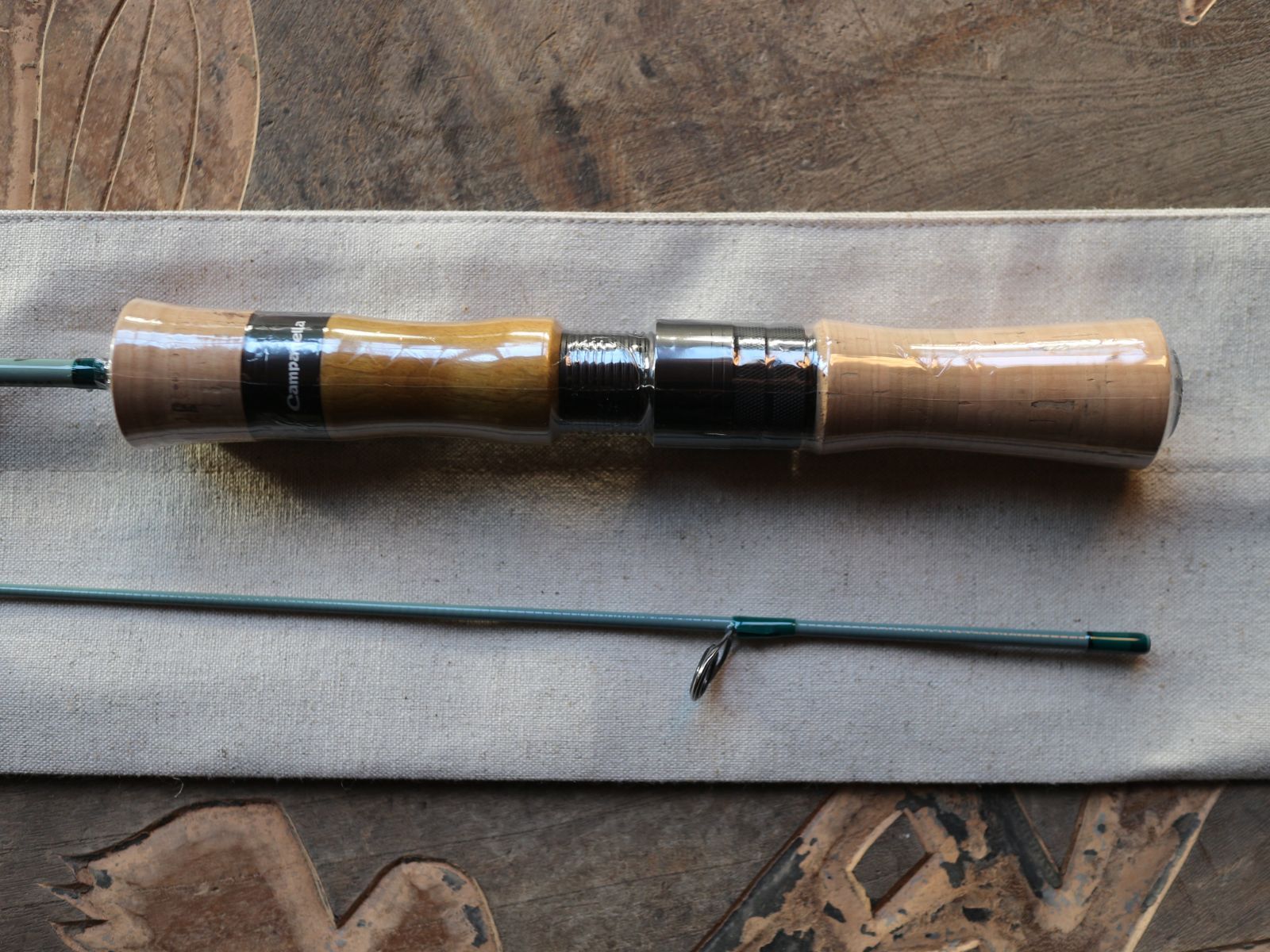 カムパネラ ファンは是非！ 25周年記念限定ルアーロッド C23725A