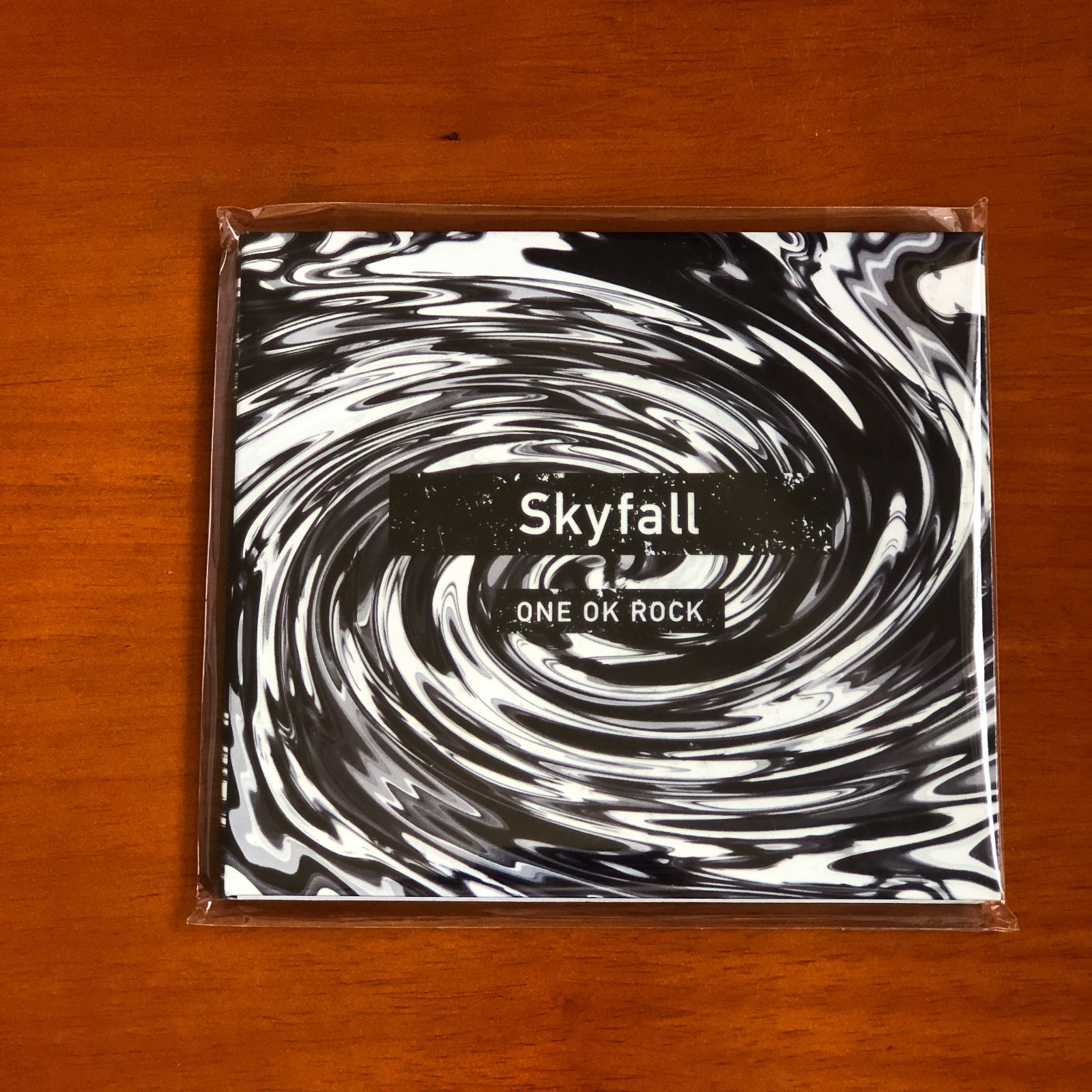 one ok rock ワンオク Skyfall Skyfall 他 ONE OK ROCK 三枚セット