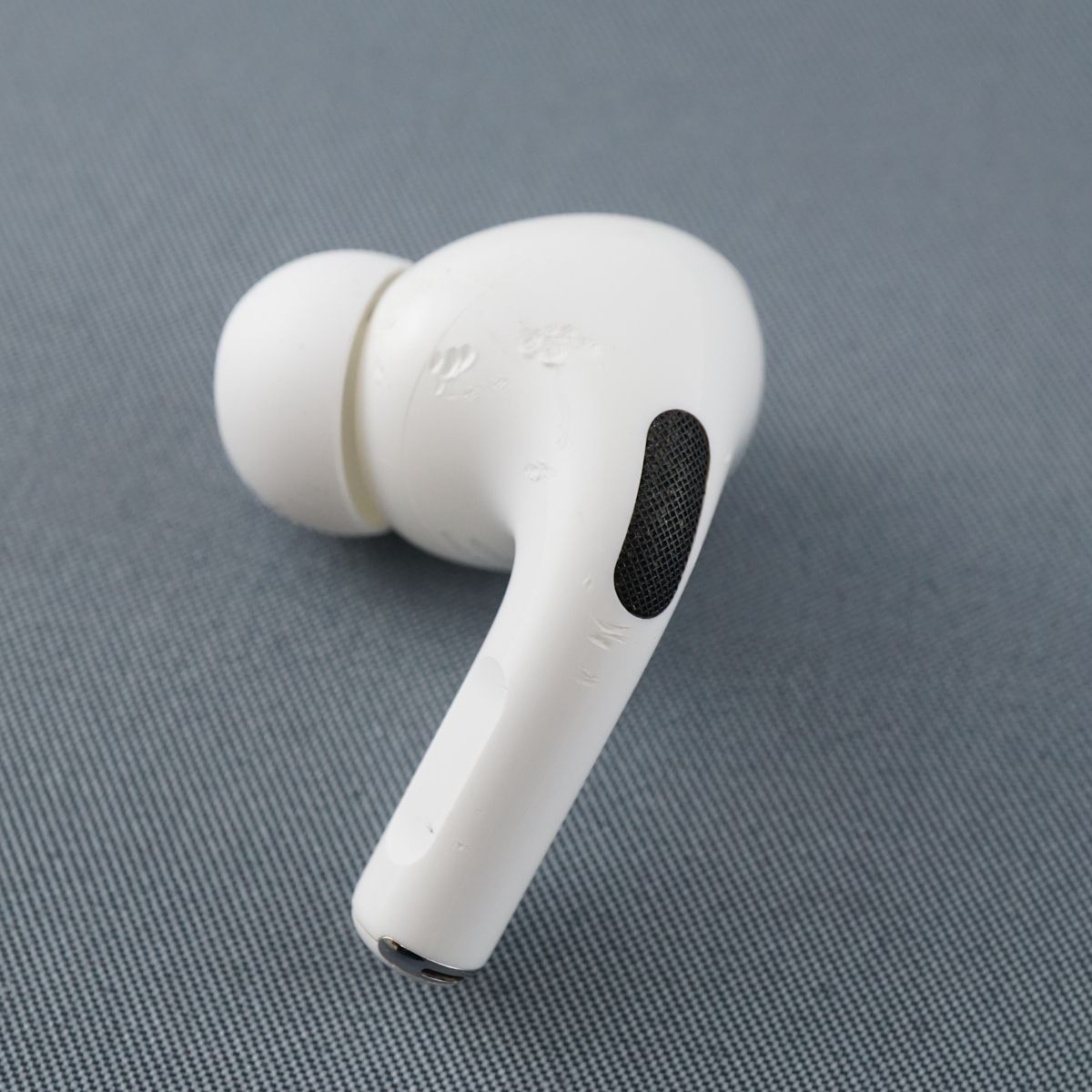 AirPods Pro2 ホワイト 充電ケース本体 左耳つき 楽天市場】【未使用
