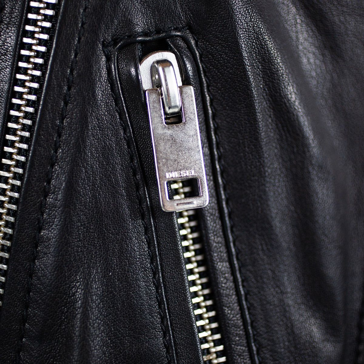 DIESEL】ディーゼル TIMELESS SUPERIOR LAMB LEATHER DOUBLE RIDERS