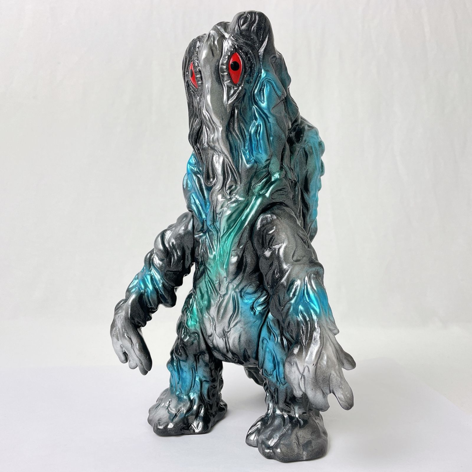 ブルマァク 復刻 ヘドラ (黒・ラメ成型) ソフビ - メルカリ