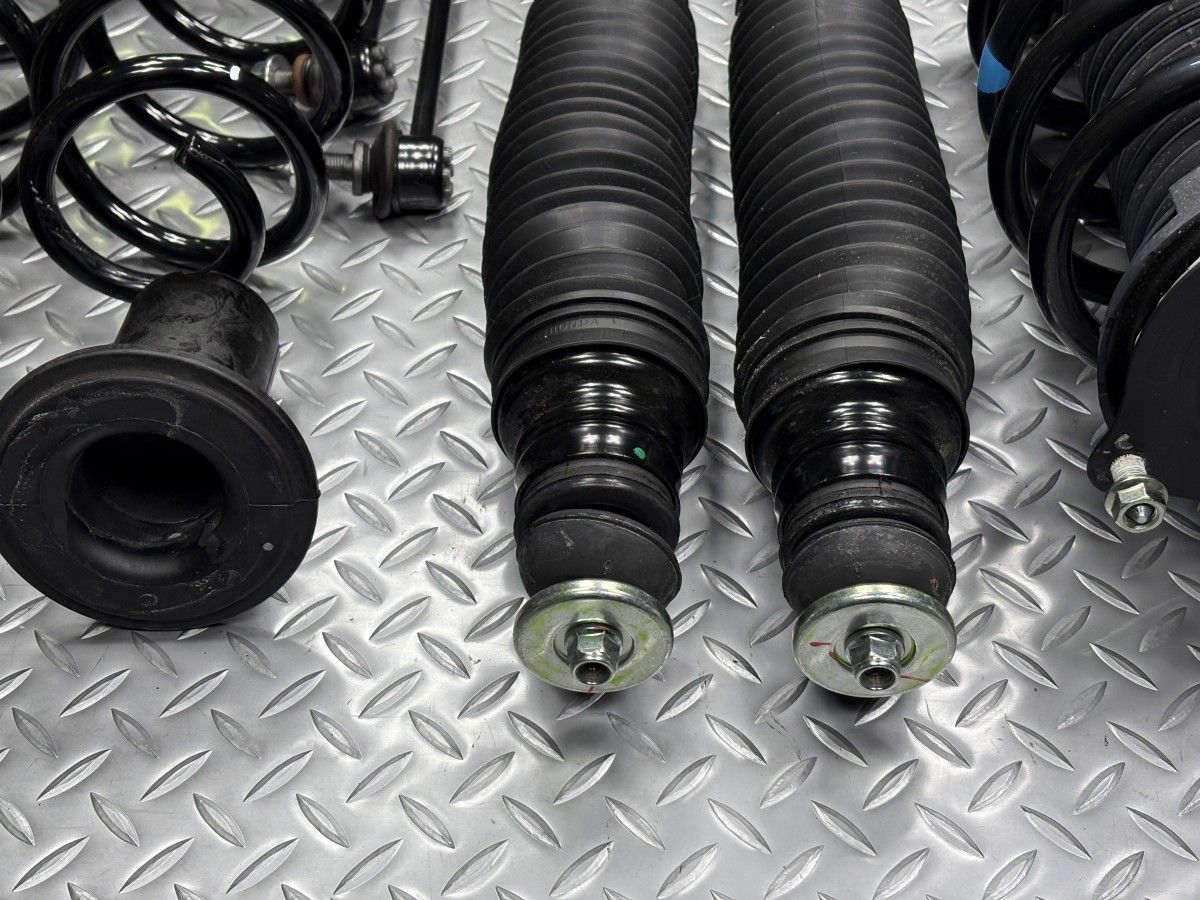 送料無料【新車外し】RC1/RC2/RC4 ホンダ オデッセイ 純正サスキット