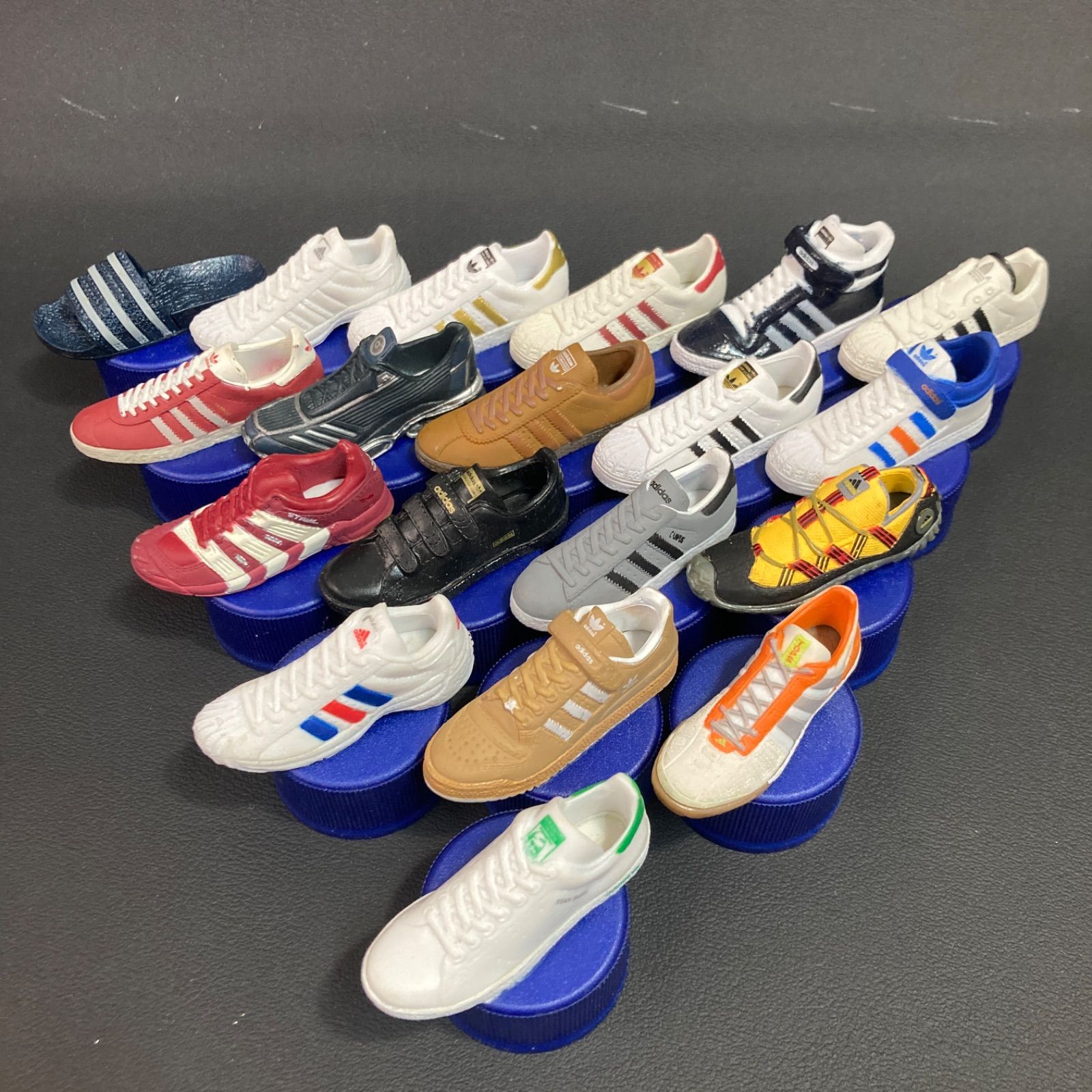 ペプシ ボトルキャップ adidas アディダス スニーカー フィギュア