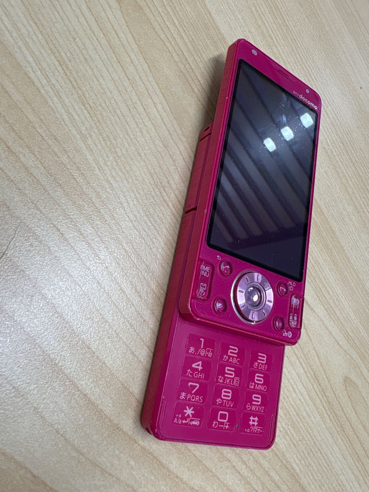 NTT docomo ピンク スライド式携帯電話 P-03D - メルカリ