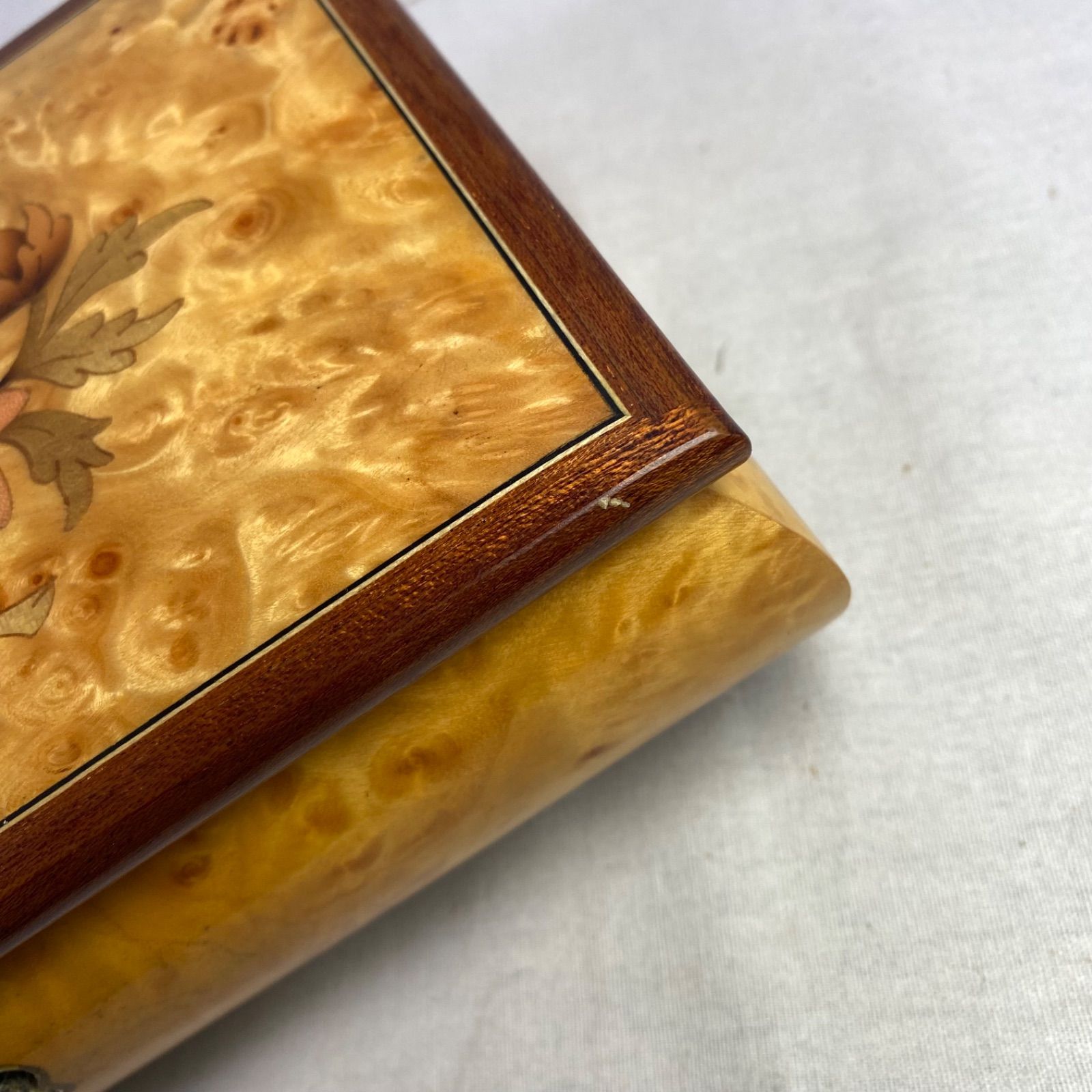 REUGE リュージュ オルゴール Around the world スイス製 宝石箱 小物