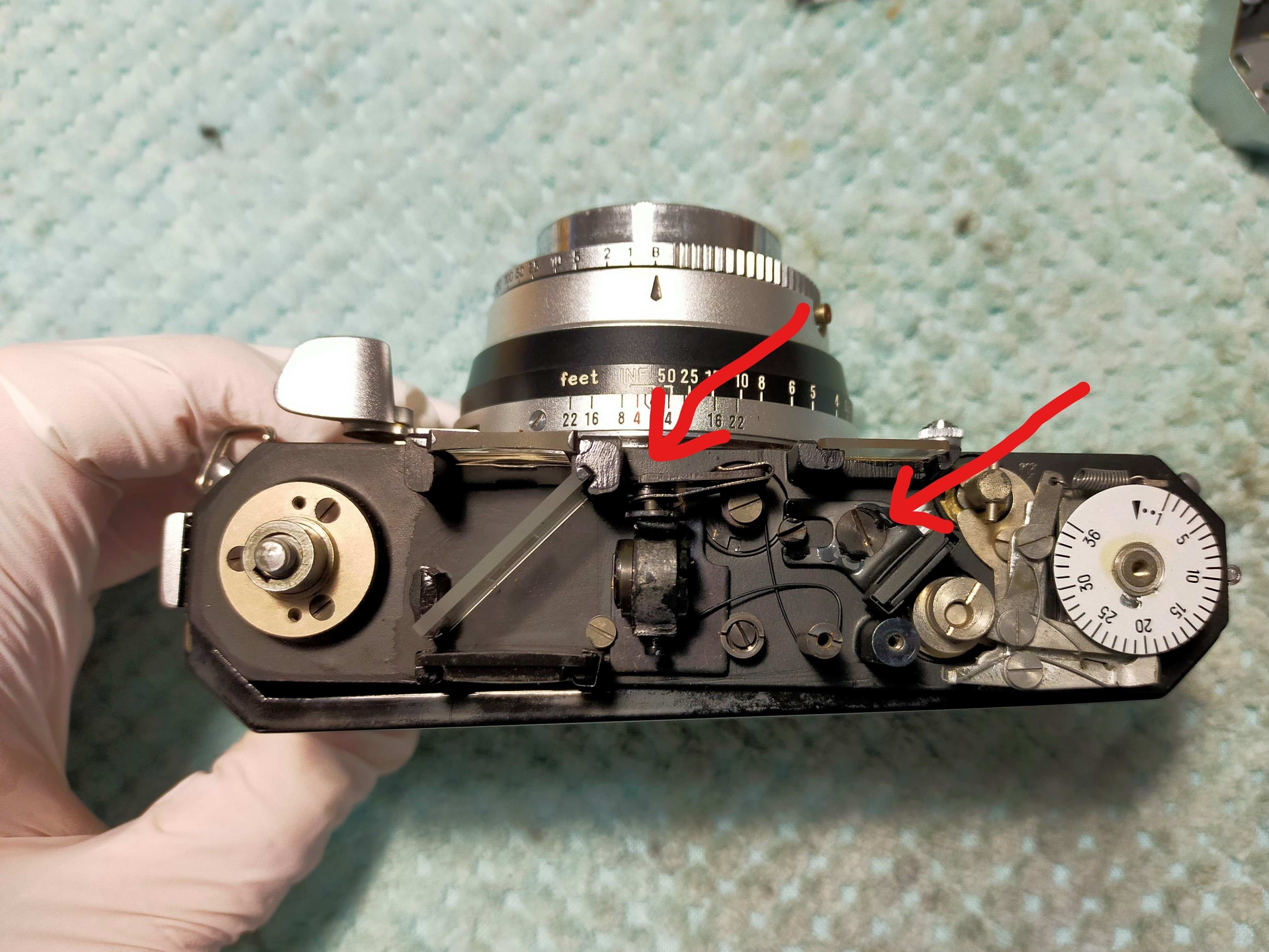 コニカ IIIの分解｜フィルムカメラ修理のアクアカメラ