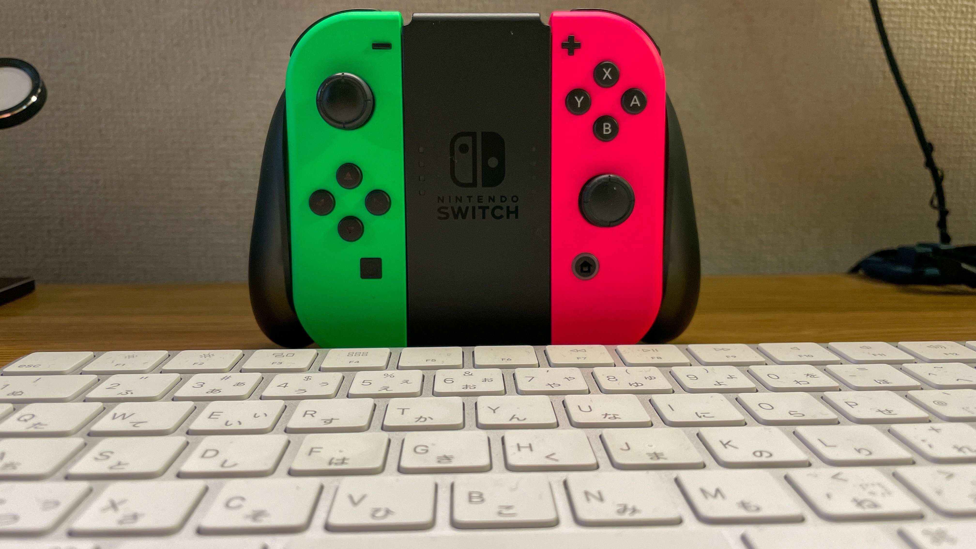 インテリアとして好き】Joy-Con (L) ネオングリーン/ (R) ネオンピンク
