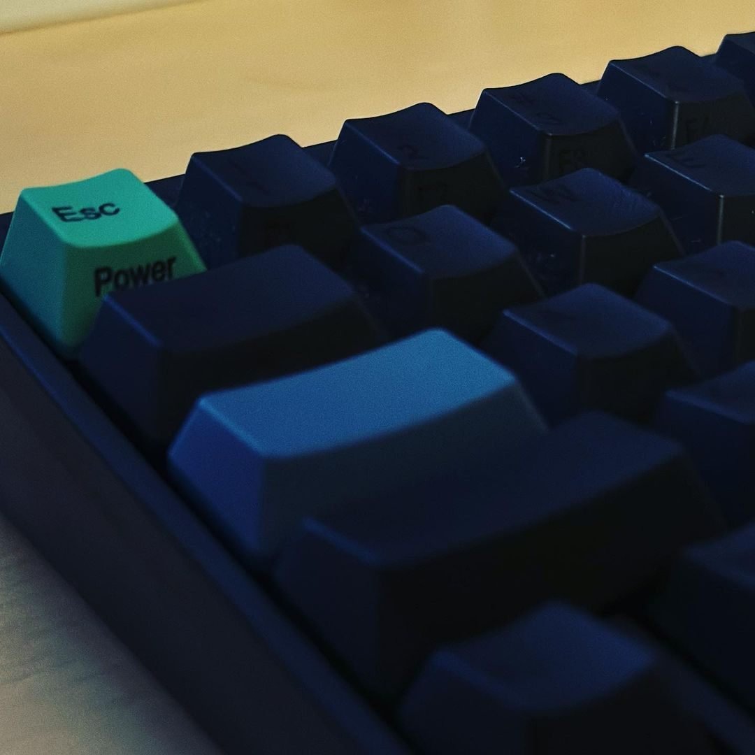 買ってよかったもの：HHKBカラーキートップセット（緑 / 青