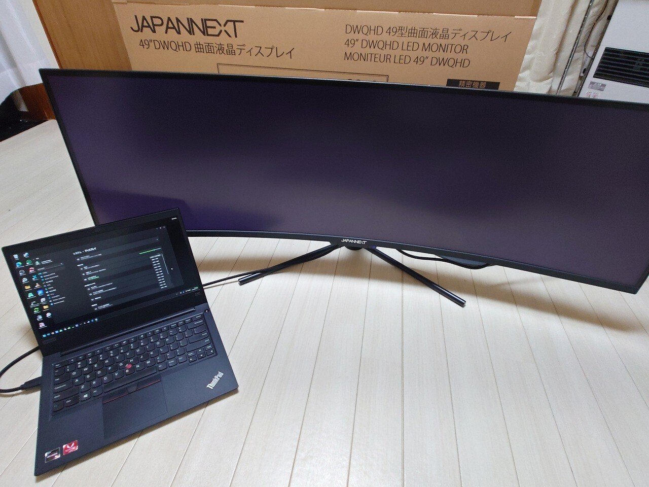 高解像度ウルトラワイドながら環境を選ぶか……：JAPANNEXT UX49：JN