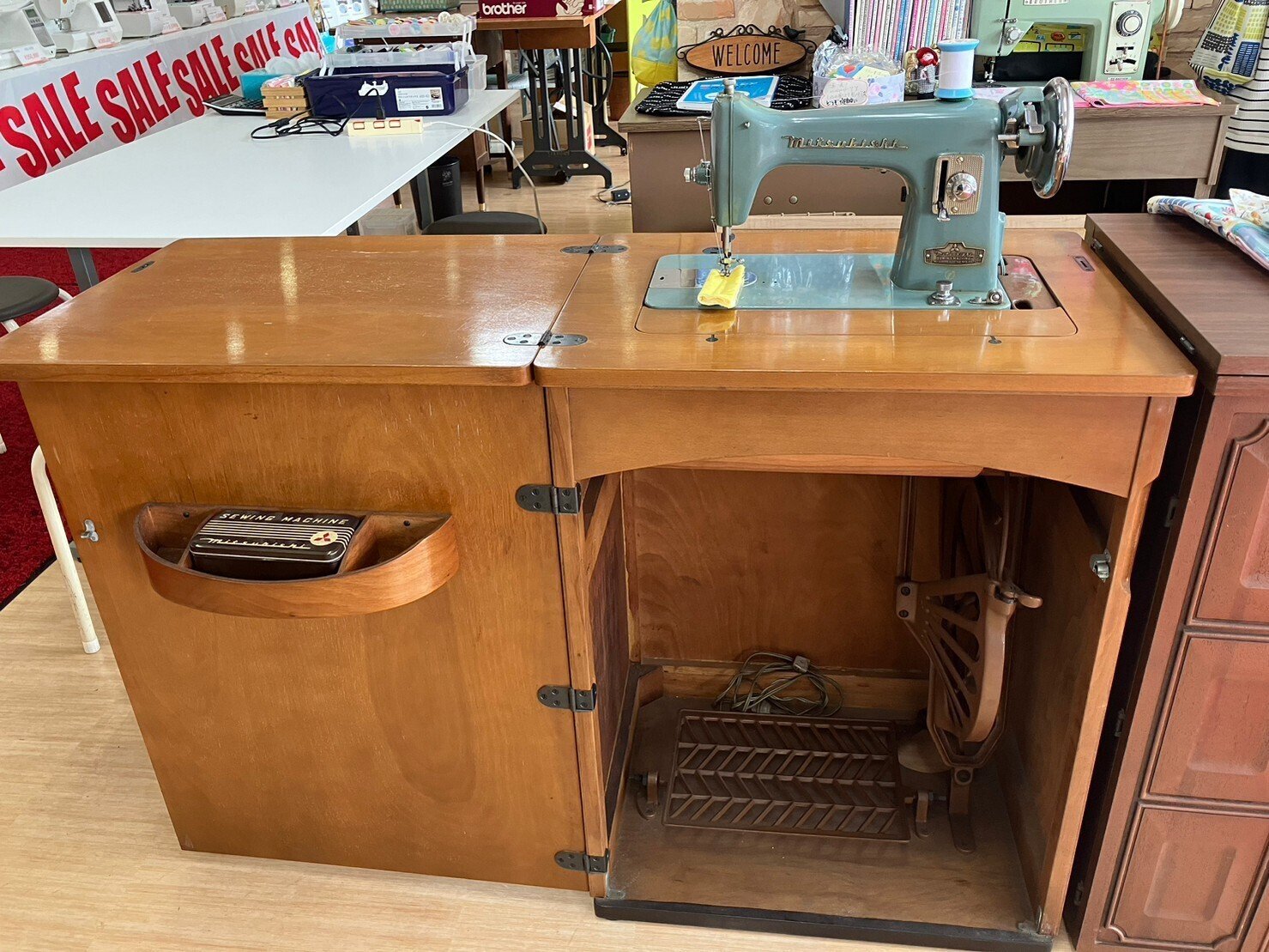 ミシン紹介】三菱（ミツビシ）足踏みミシン｜ソーイングスクエア