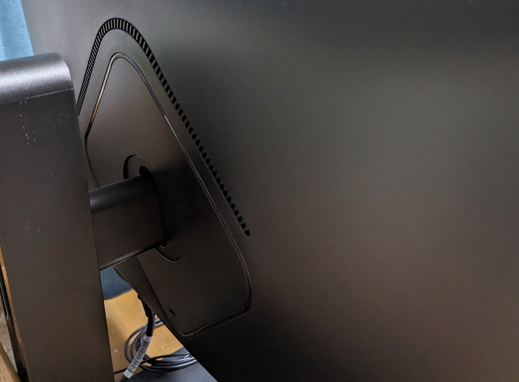 HP OMEN 27qの簡易的なレビュー｜Wis