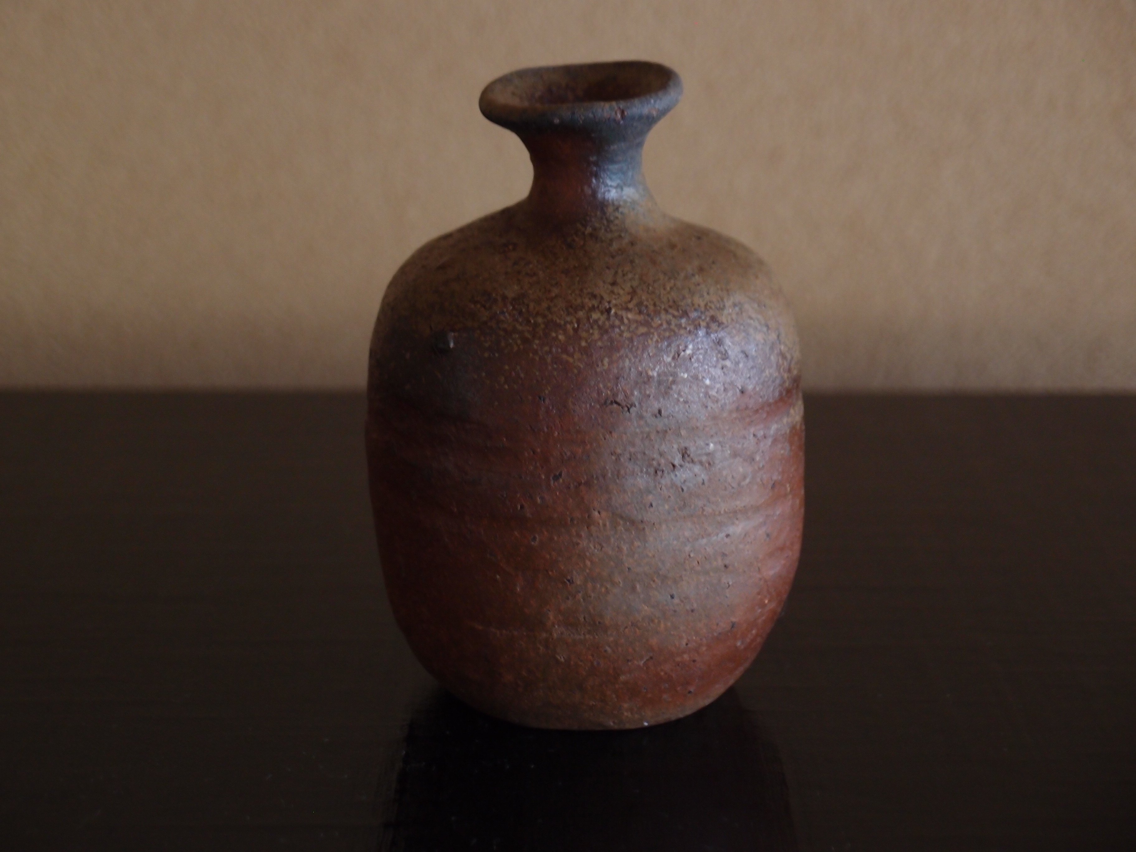 冬の酒器−古備前の徳利｜Crossing Lines