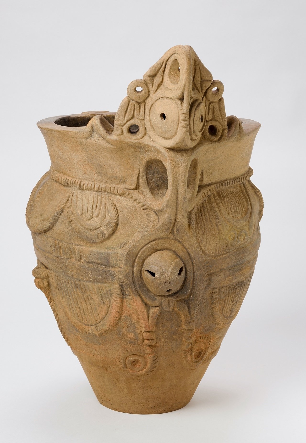 REKIHAKU』011連動展示：顔身体をもつ先史時代の道具たち｜REKIHAKU