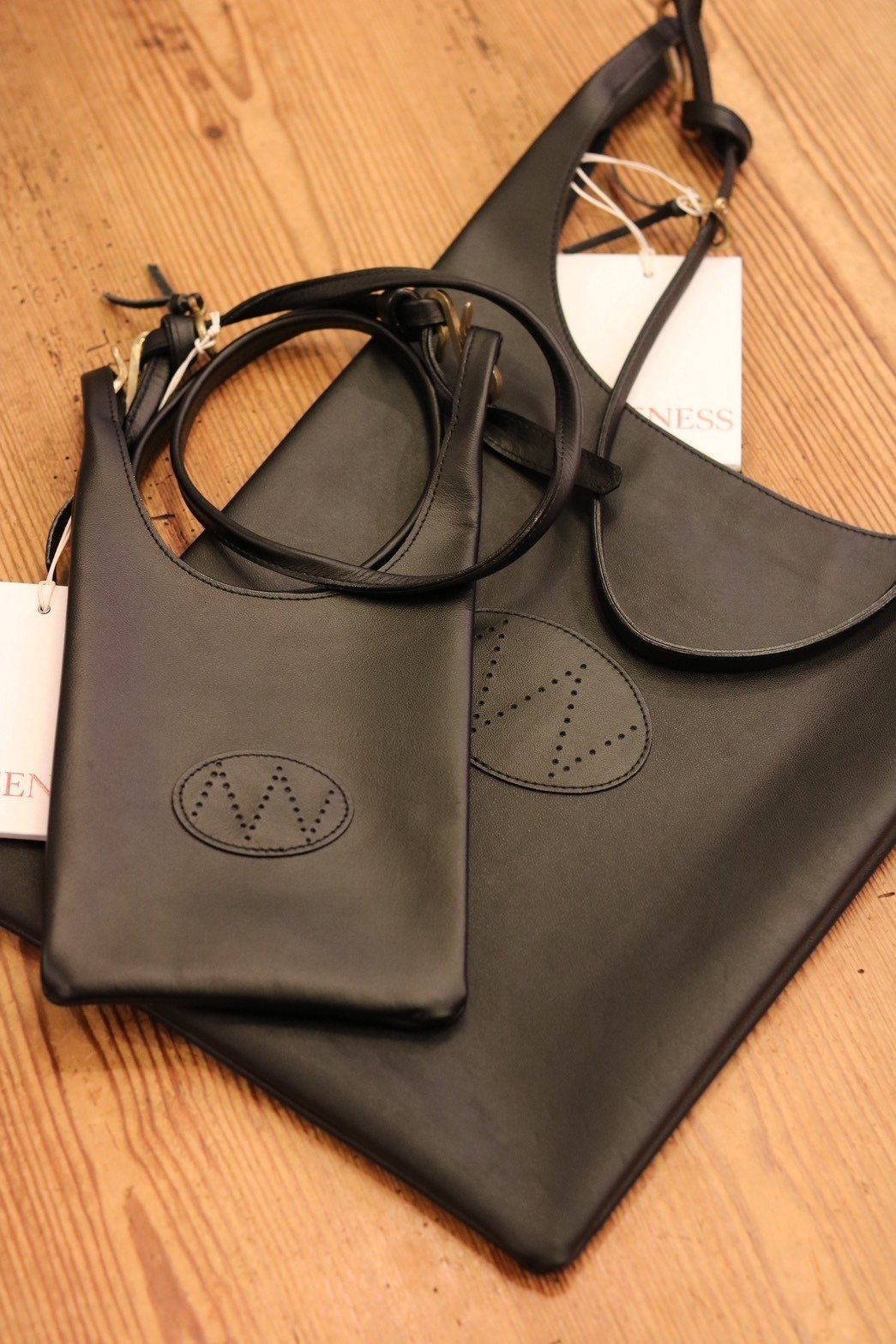 定番のLOWEシリーズバッグ【NICENESS ナイスネス】LOWE-MIDI