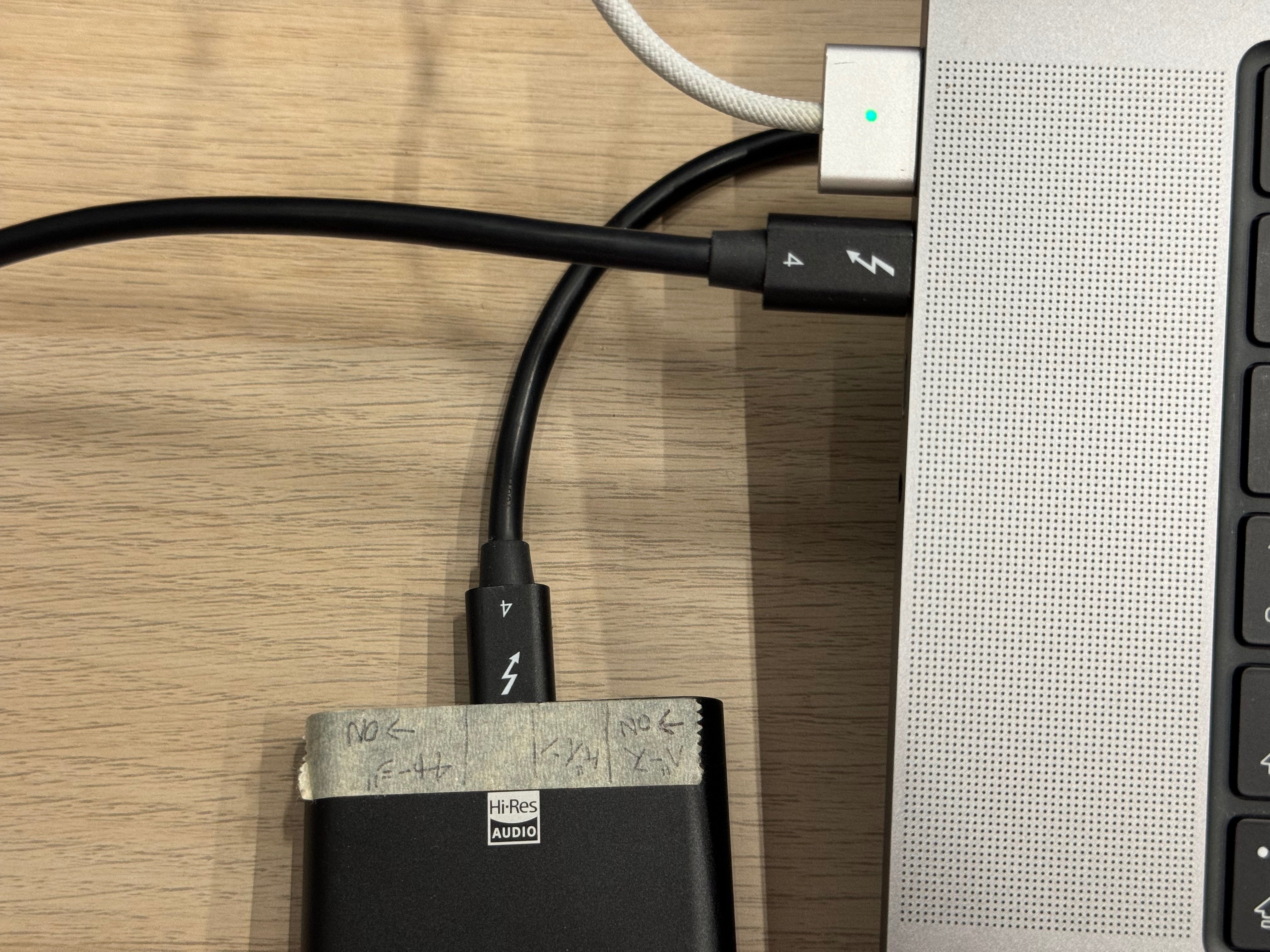 ヘッドホン】SONY MDR-MV1 が FiiO Q3 MQA と 4.4mmバランスケーブルで