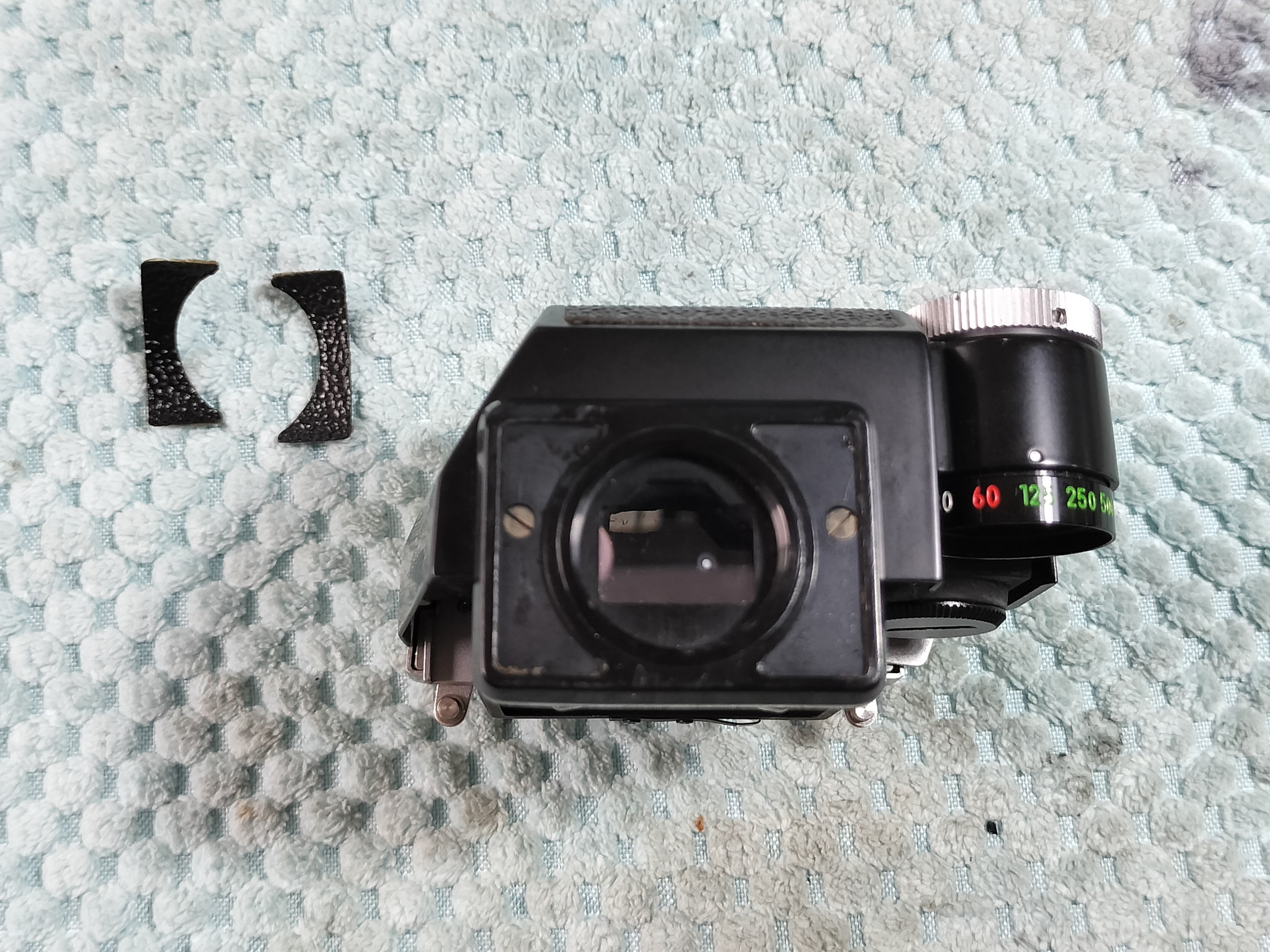 Nikon F フォトミックファインダーの分解｜フィルムカメラ修理のアクア