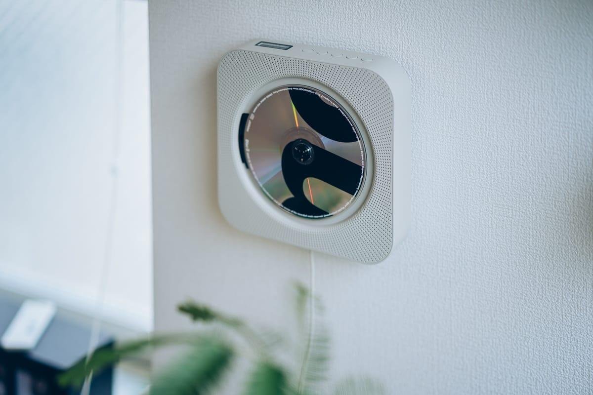 無印良品の傑作「壁掛式CDプレーヤー」を我が家に導入した話