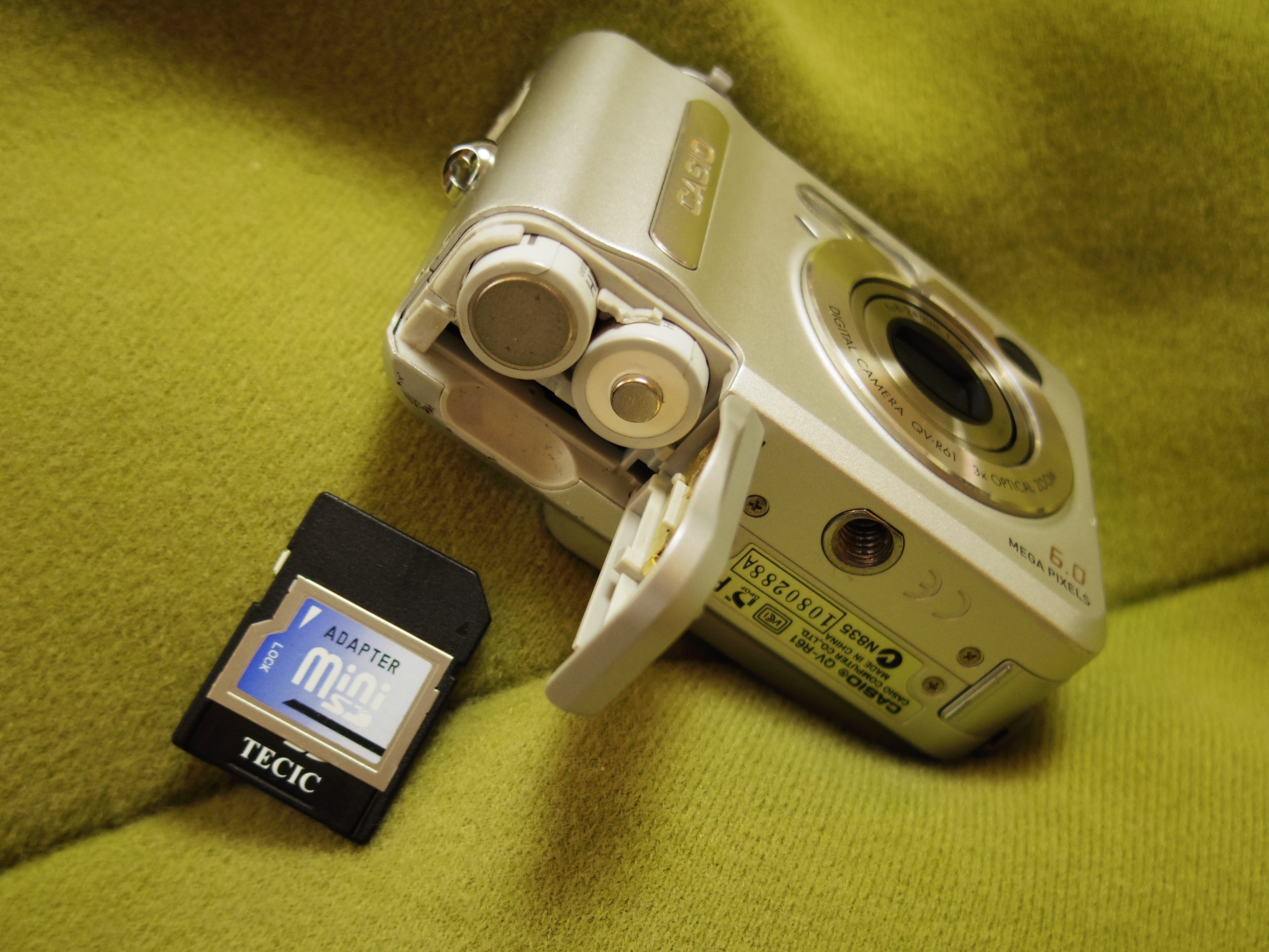 完成形は600万画素｜600万画素の男