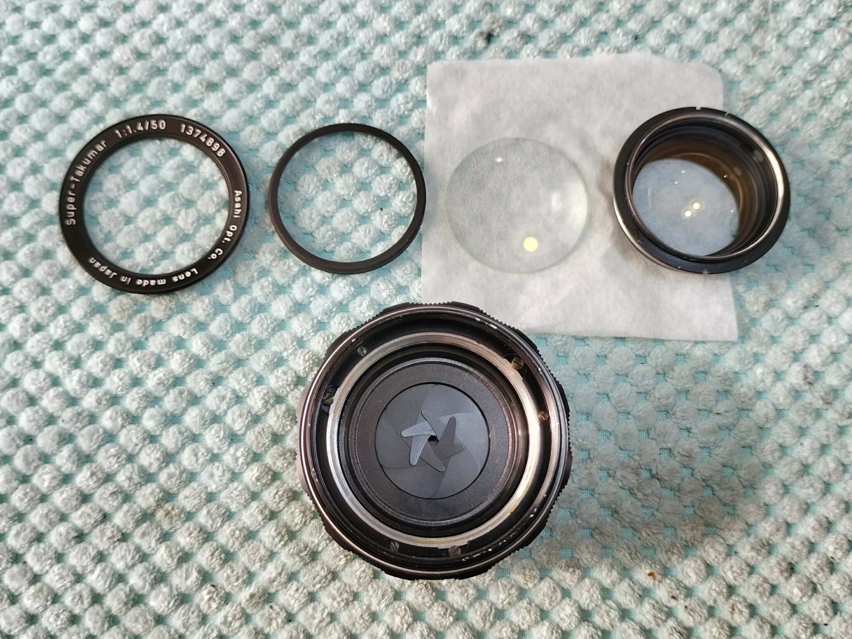 Pentax Super Takumar 50mm F/1.4 8枚玉の分解｜フィルムカメラ修理の