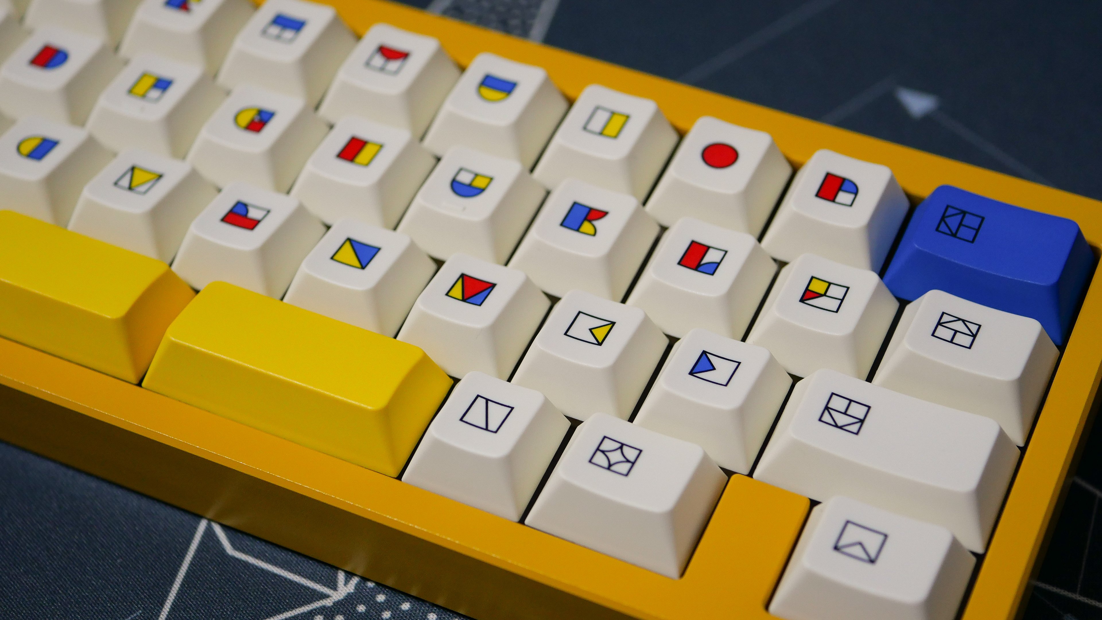 LAZYDESIGNERSのキーボードについて｜LEMONΠ