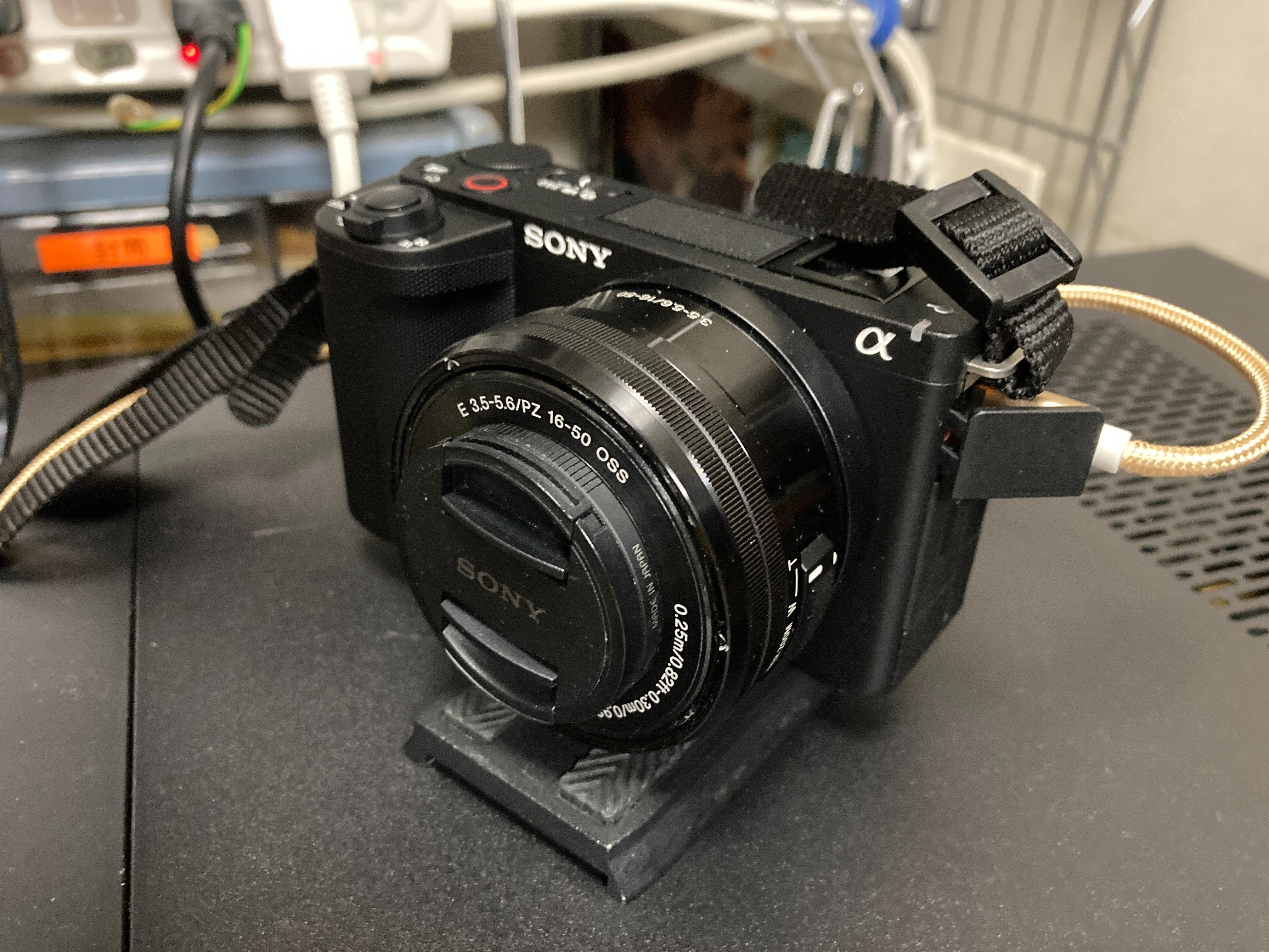 ソニーEマウントレンズ SELP1650 ｜あさぎりれい