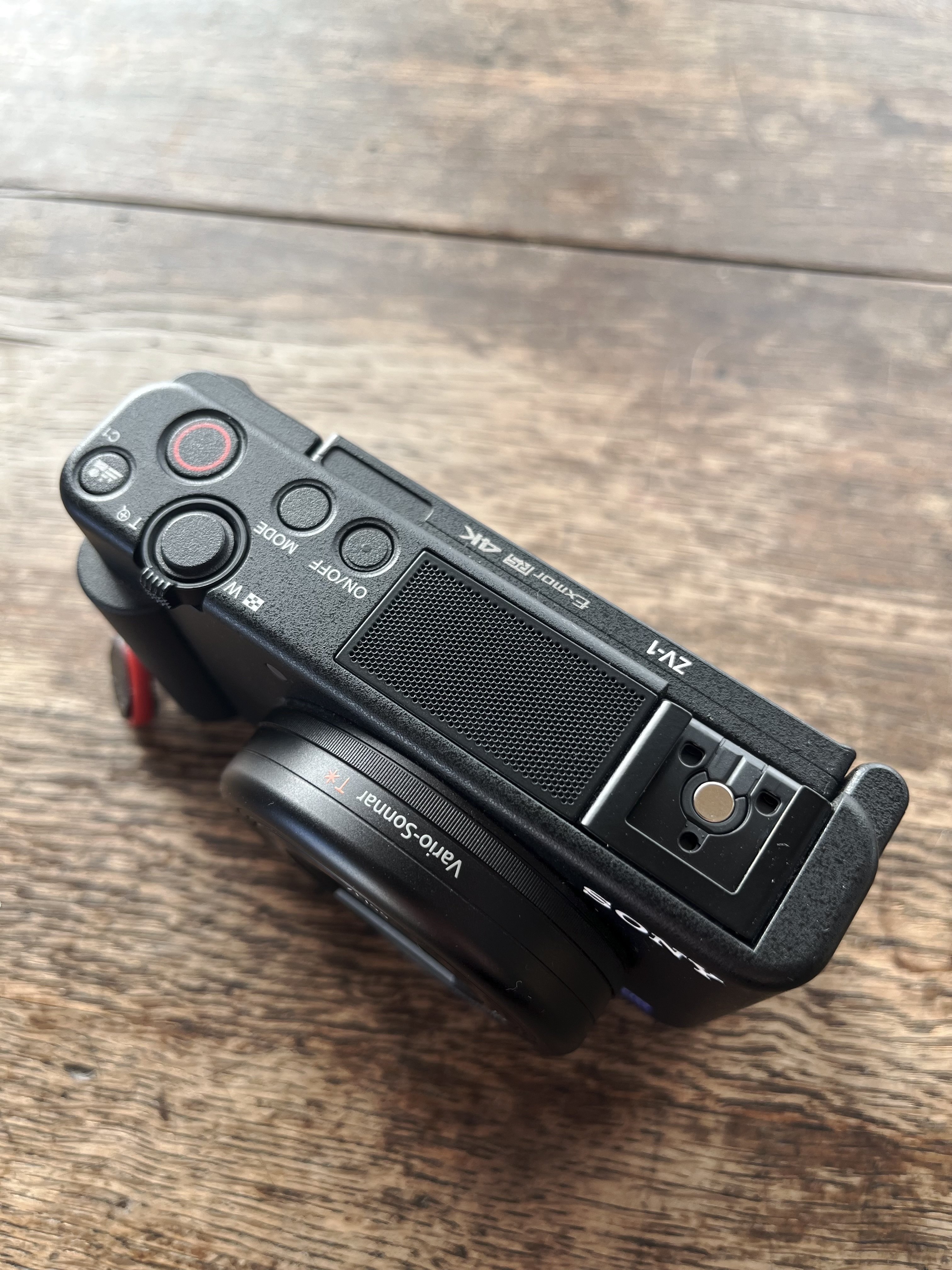 2025年でも唯一無二。ZV-1の魅力を伝えたい。｜kenji sato