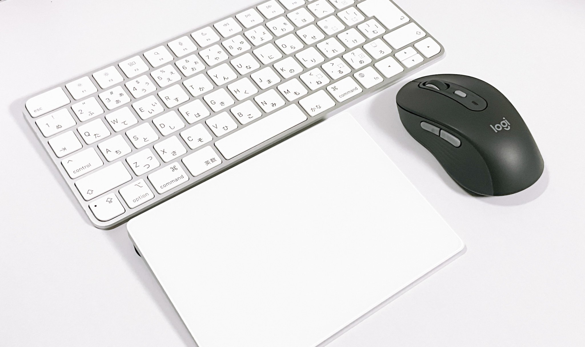 クラムシェル運用MacBook Air M3で使用中の「キーボード」「マウス