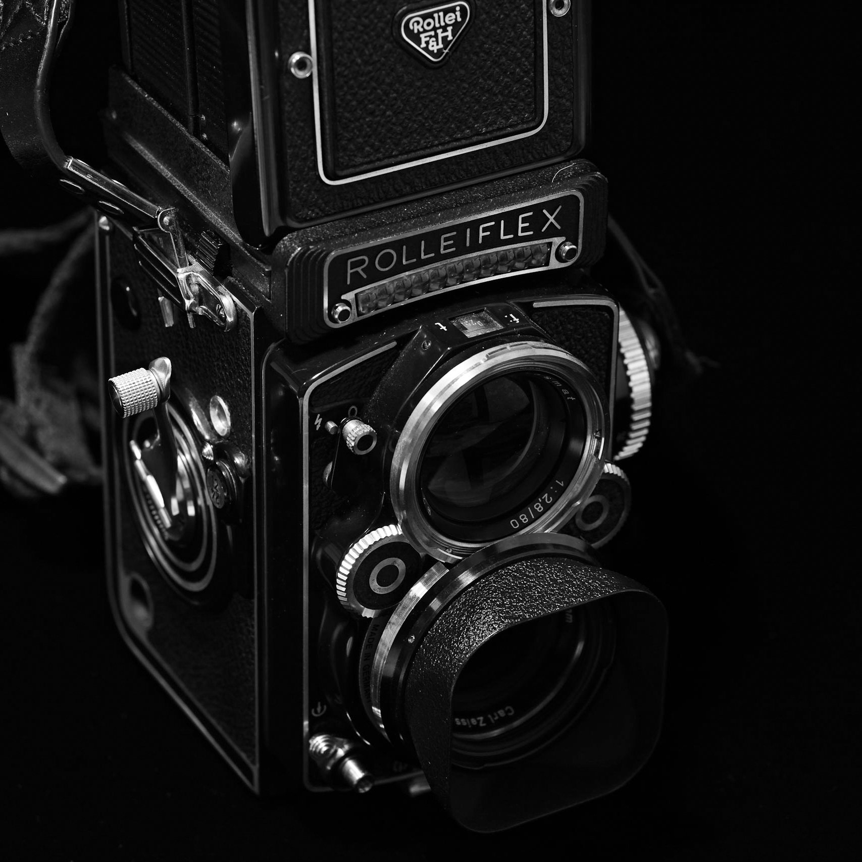 コニカとツァイスとローライの二眼レフ｜樹理庵 (Julian)
