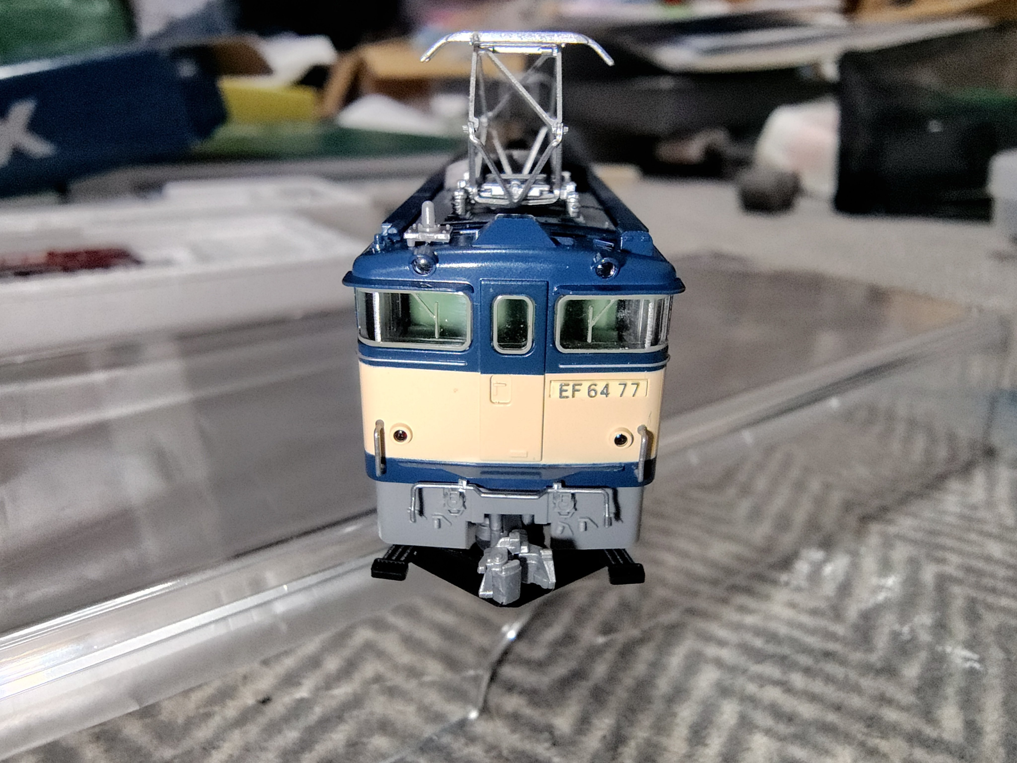 模型紹介】 TOMIX97913 EF64 77号機・ED75 121号機 お召塗装セット