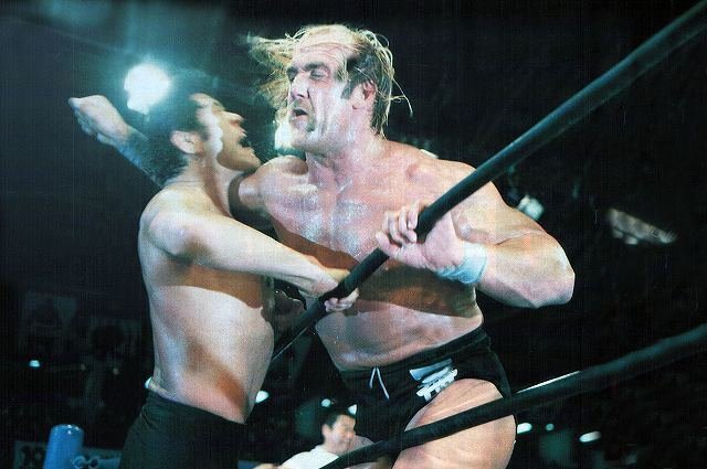 WWE復帰、ハルク・ホーガン、今振り返るアメリカン・ドリーム（2003.10