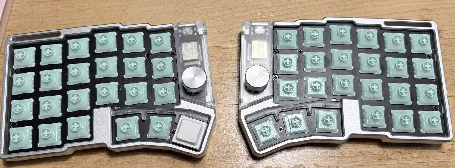 Cornix のキースイッチを Lofree Void Switch に変えた｜Hayato