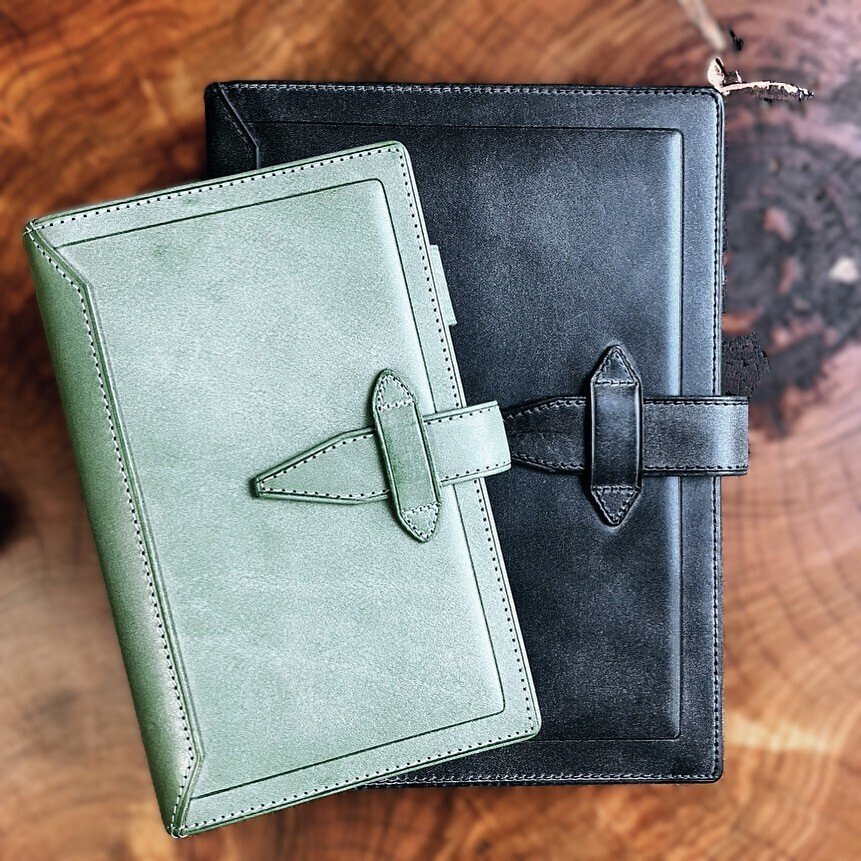 ロロマクラシック エスメラルダ エイジング2年、インク手帳｜手帳Q子