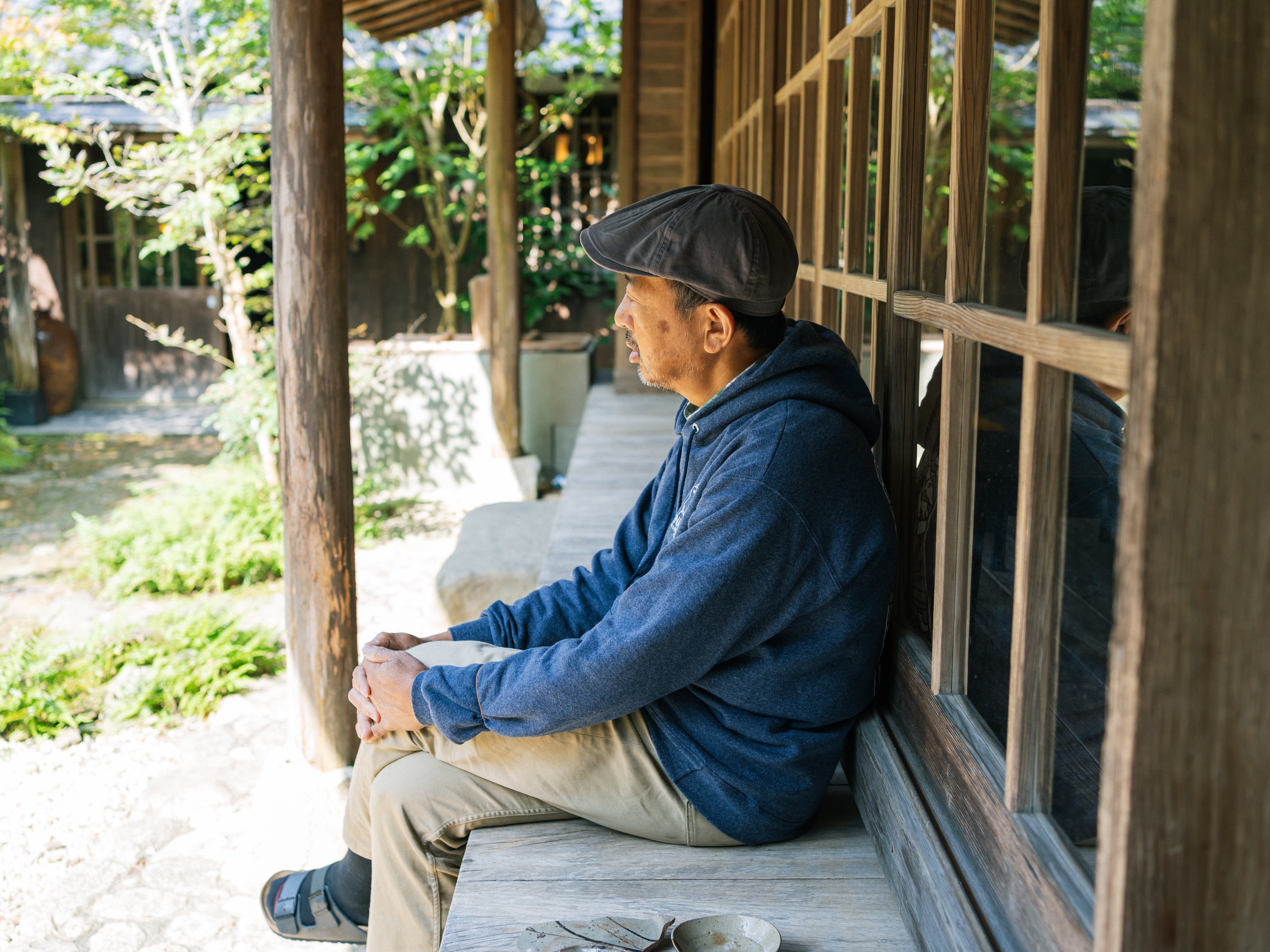 迫力の逸品です！桃山から江戸初期 古唐津 甕屋の谷窯 雅味ある柳紋の