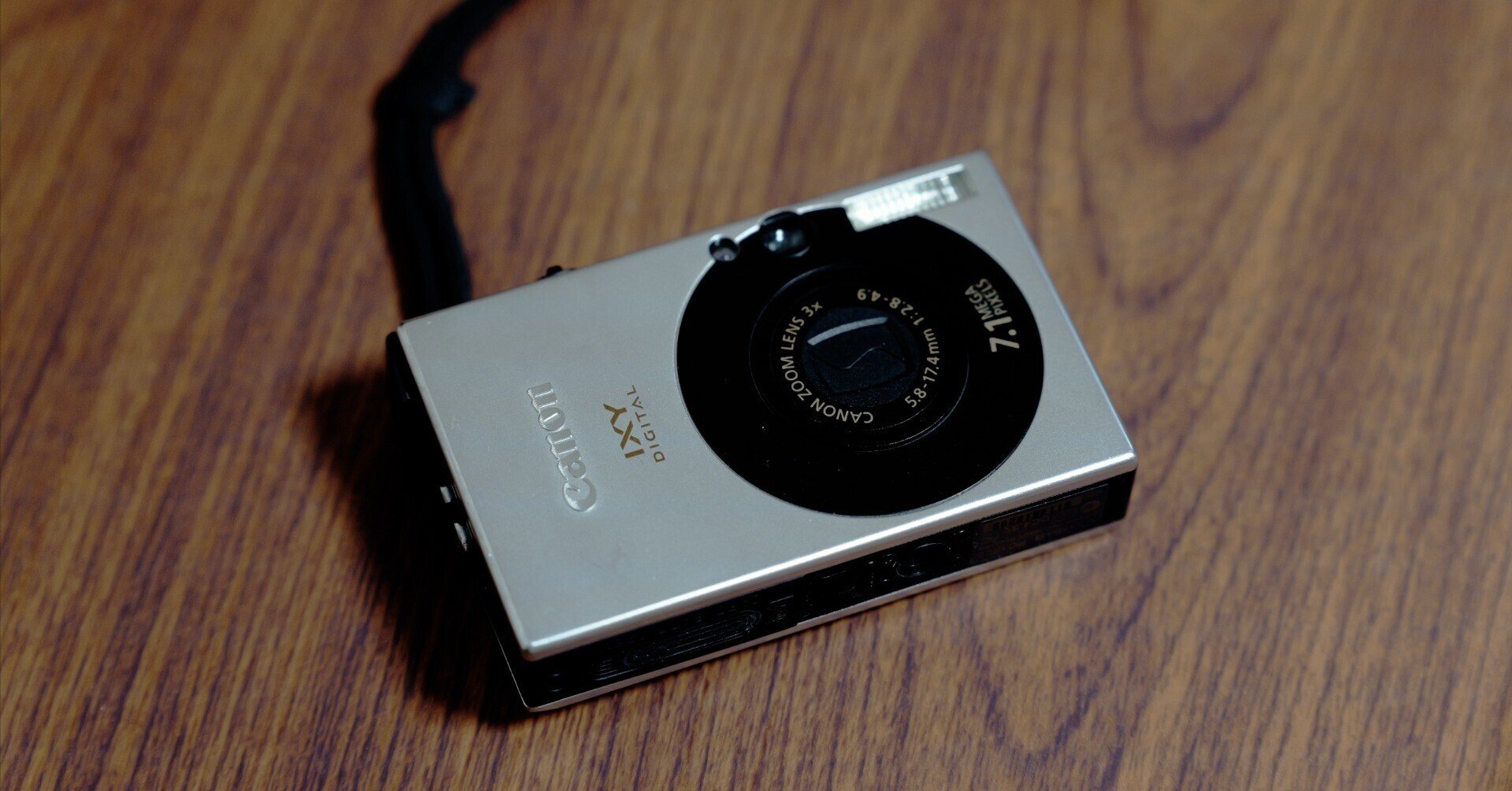 一瞬だけ復活したCanon IXY DIGITAL 10｜にしかわささき