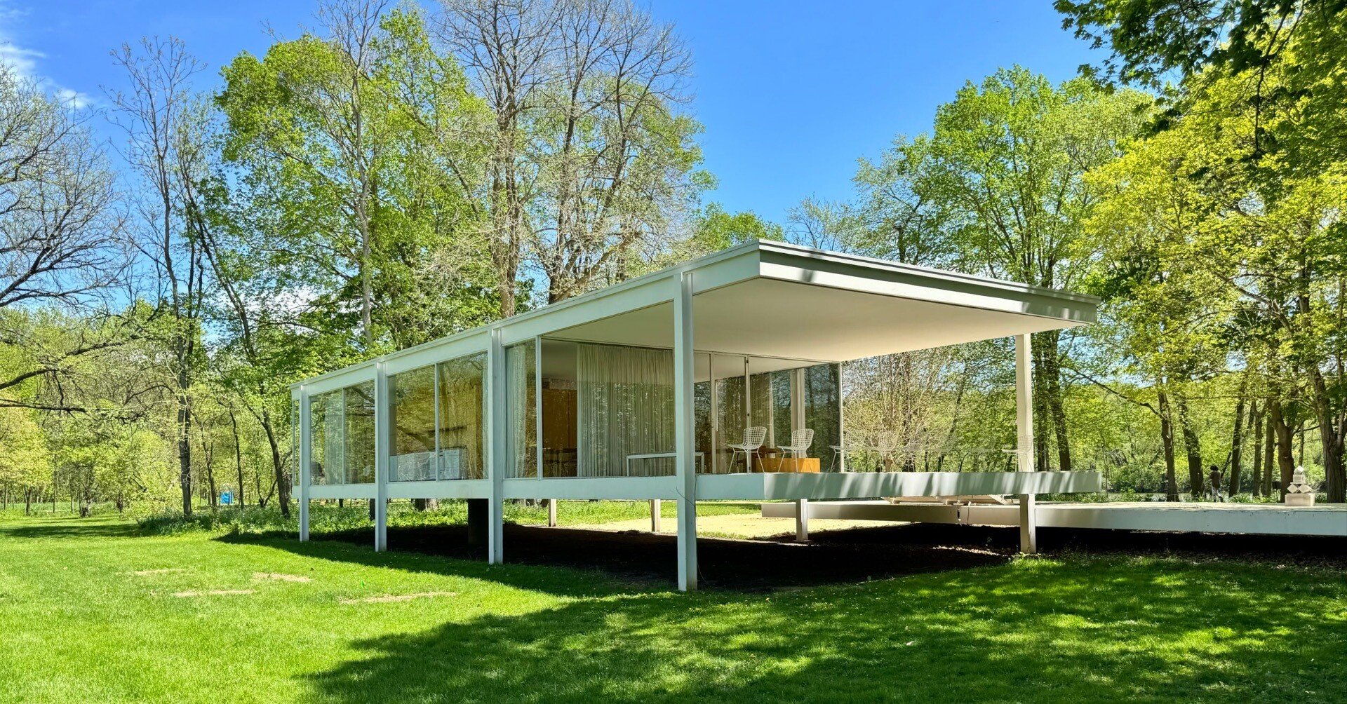 建築】最低で最高な建築探訪だったファンズワース邸（ミース・ファン