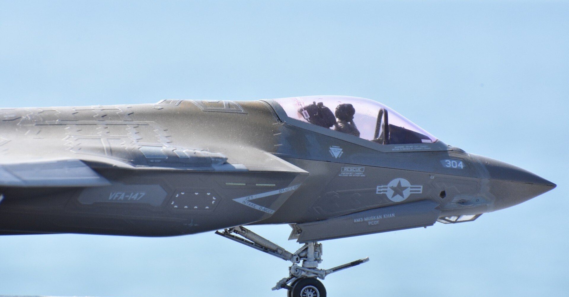 そろそろ汚そうステルス機のプラモ（タミヤ1/72 F-35C）｜きむら＠もけい