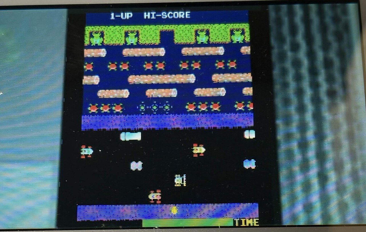 高騰】今年で45周年㊗️カエルのシンプルな旅は続く😎 フロッガー3D