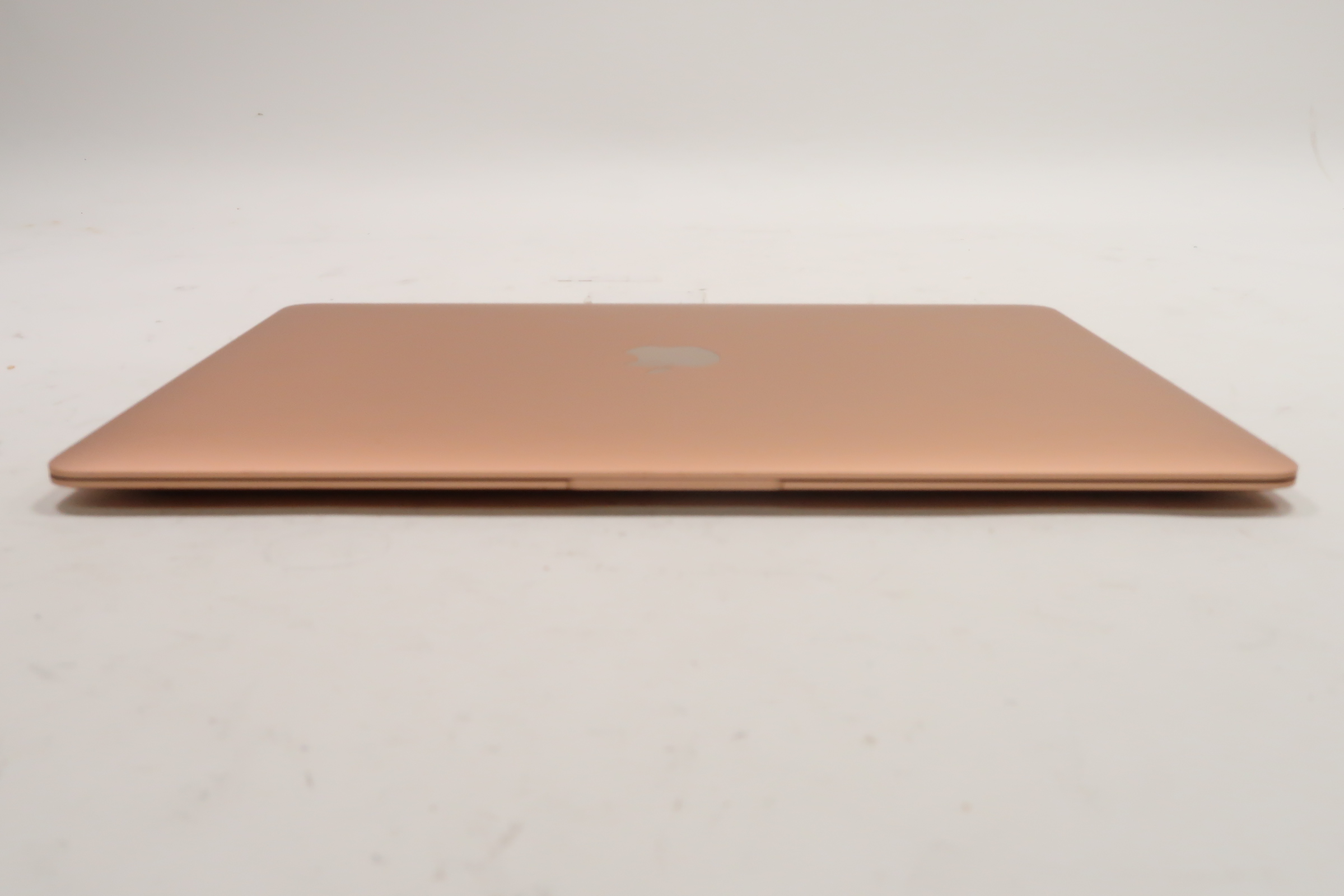 Apple MacBook Air MGN63LL/A M1 (8-Core CPU/7-Core GPU) 8GB RAM