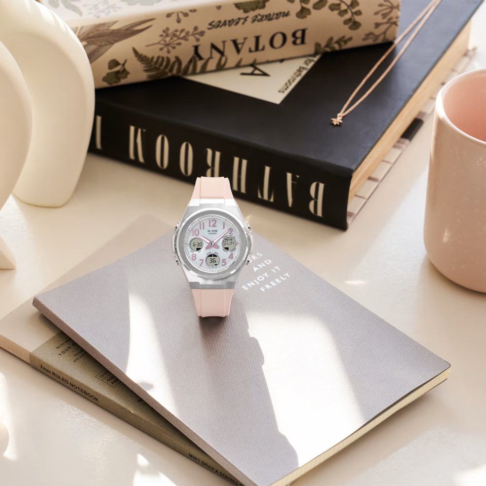 カシオ“BABY-G”の上位ライン「ジーミズ」から、アラビック数字を