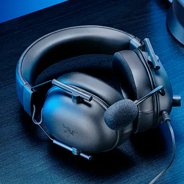 Xbox 公式ライセンス取得のゲーミングヘッドセット - Razer BlackShark